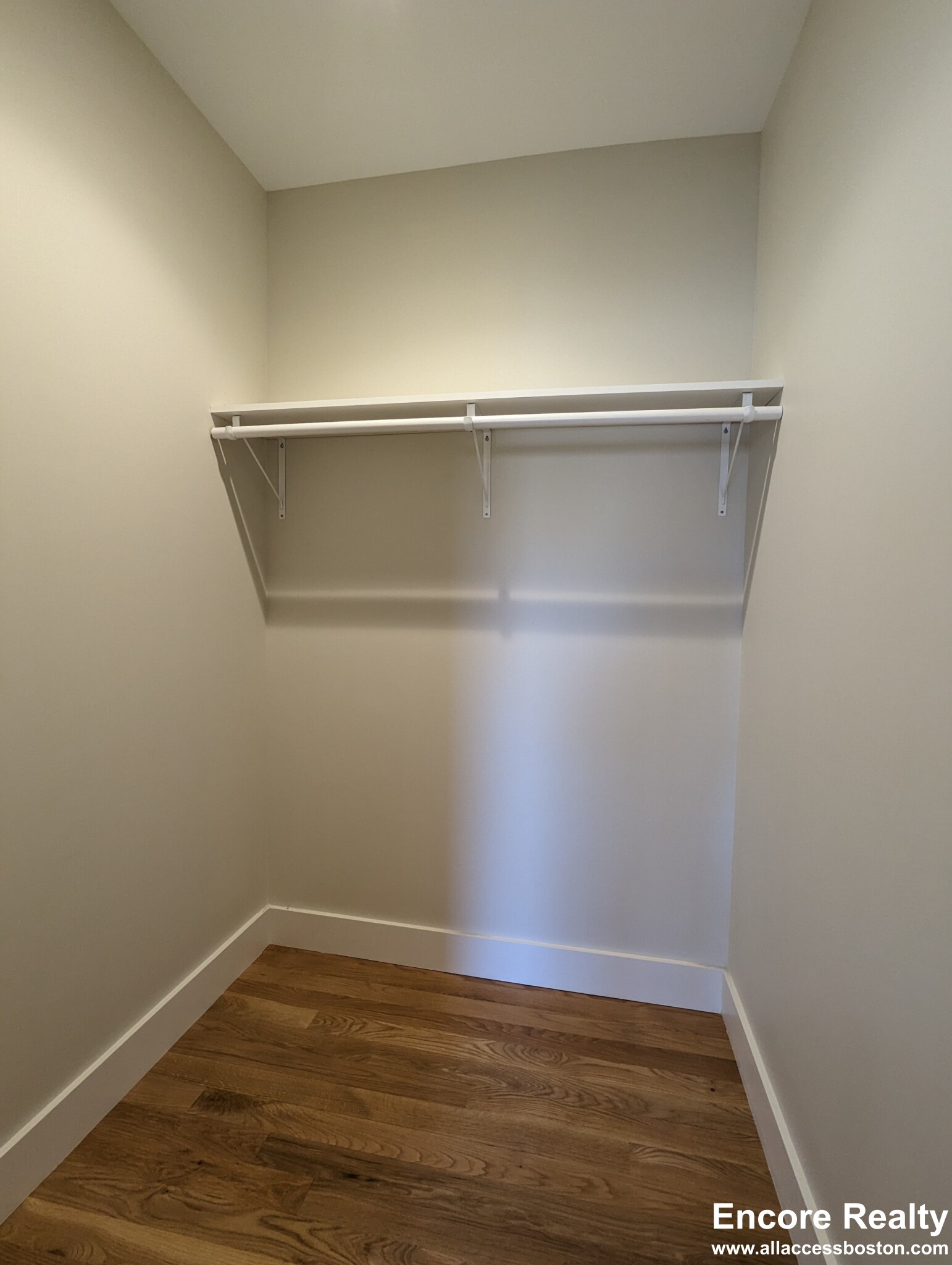 9 Sewall Ave, Coolidge Corner