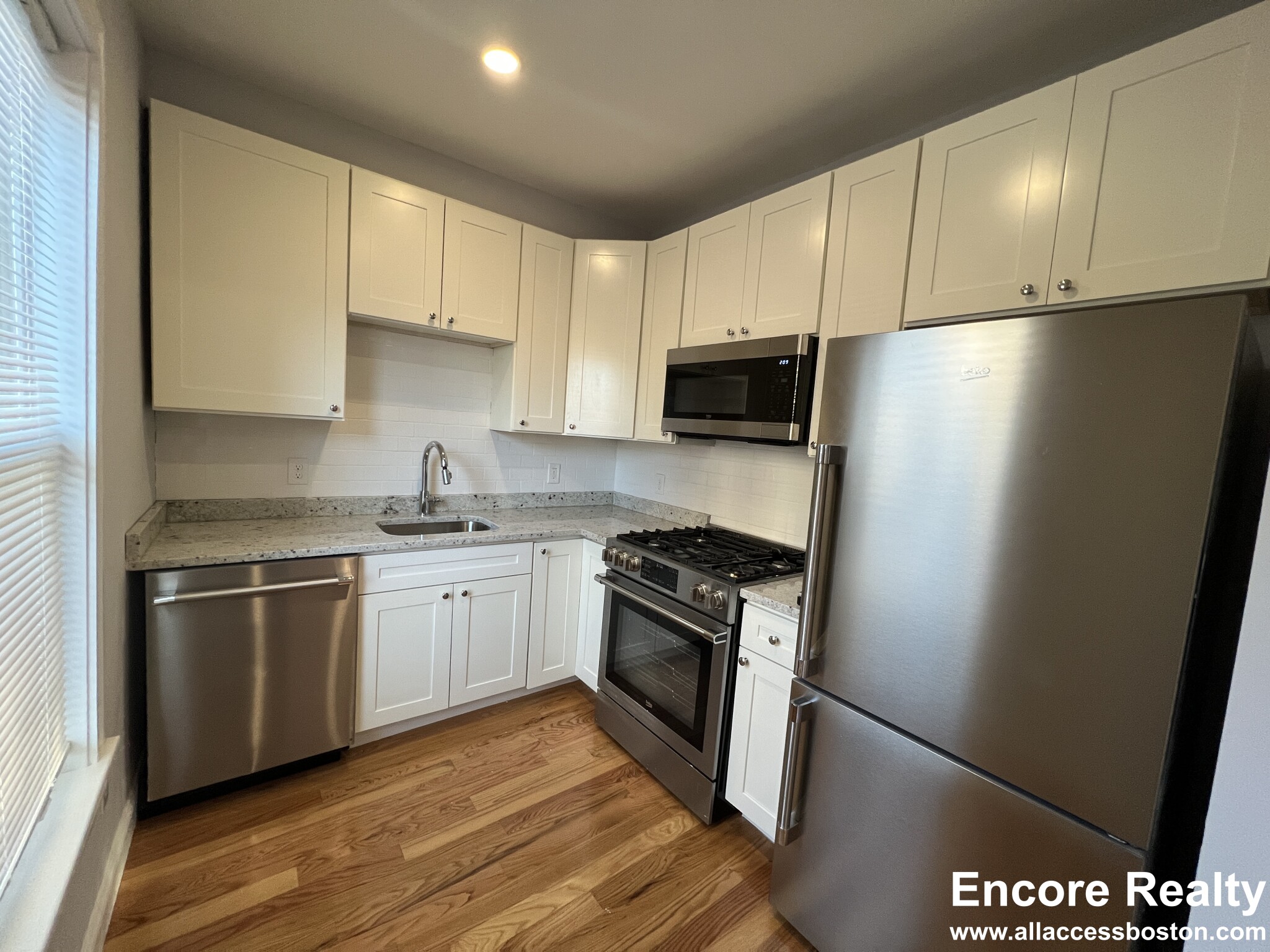 139 Oxford St, Porter Square