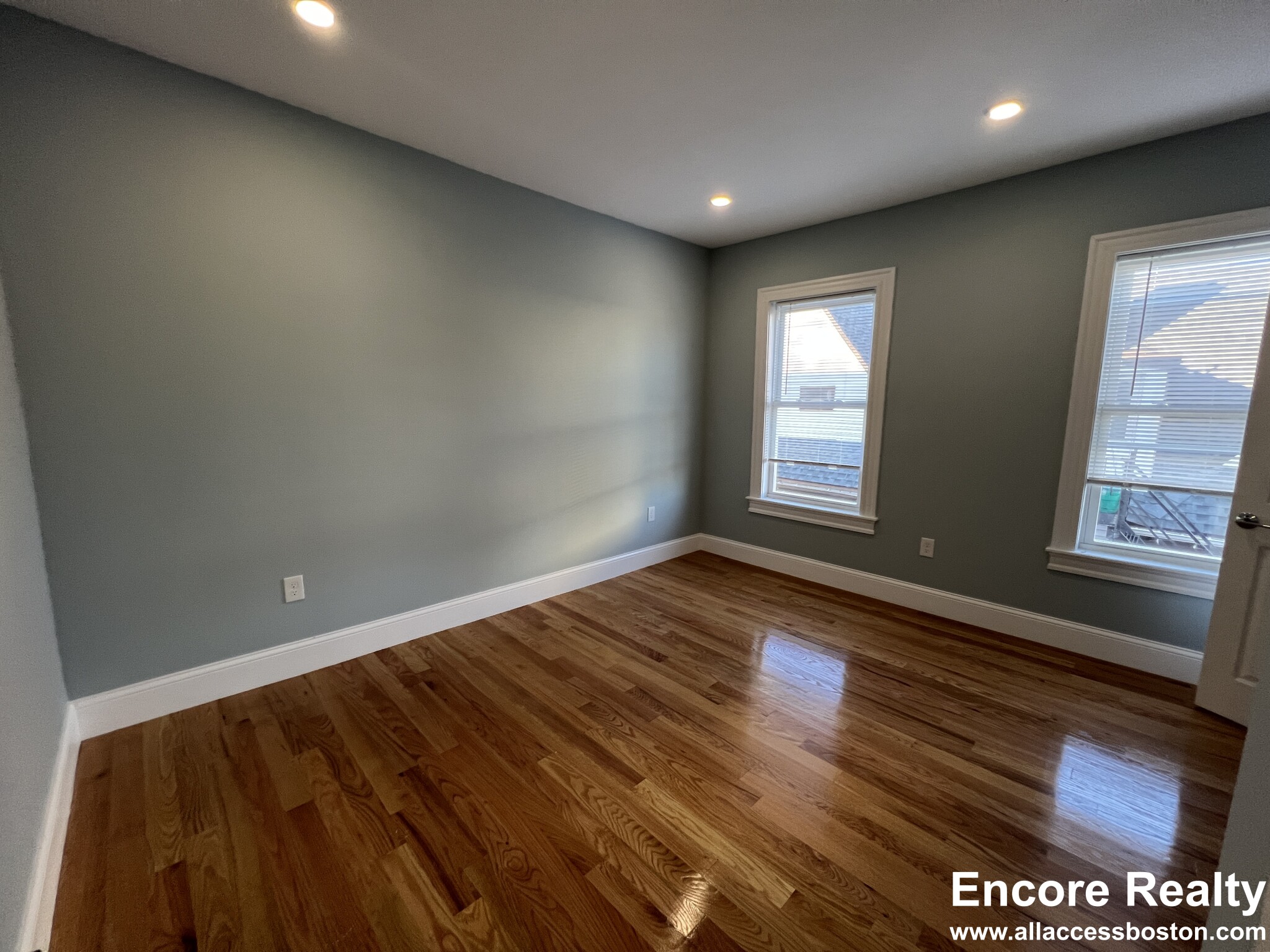 139 Oxford St, Porter Square