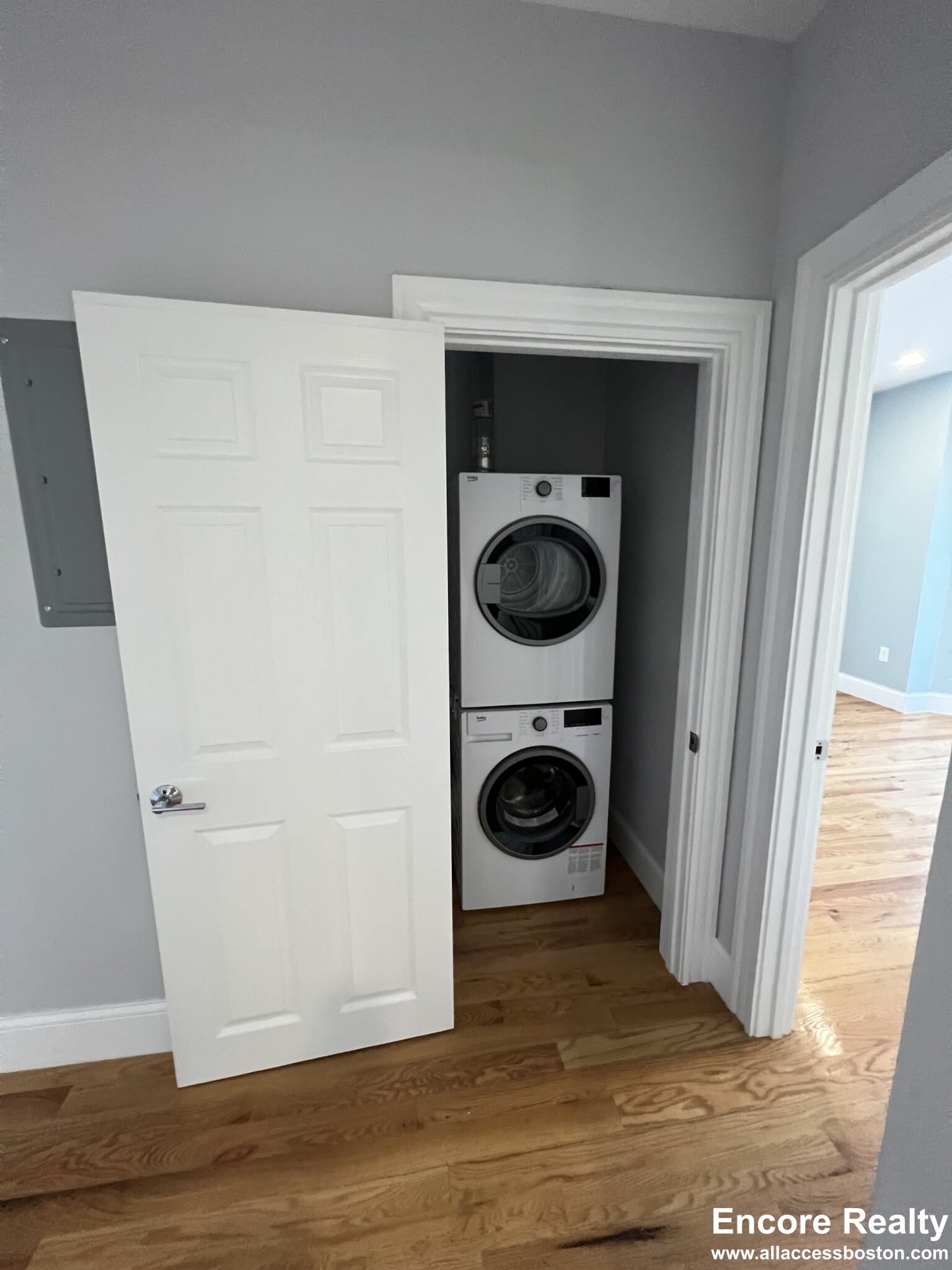 139 Oxford St, Porter Square