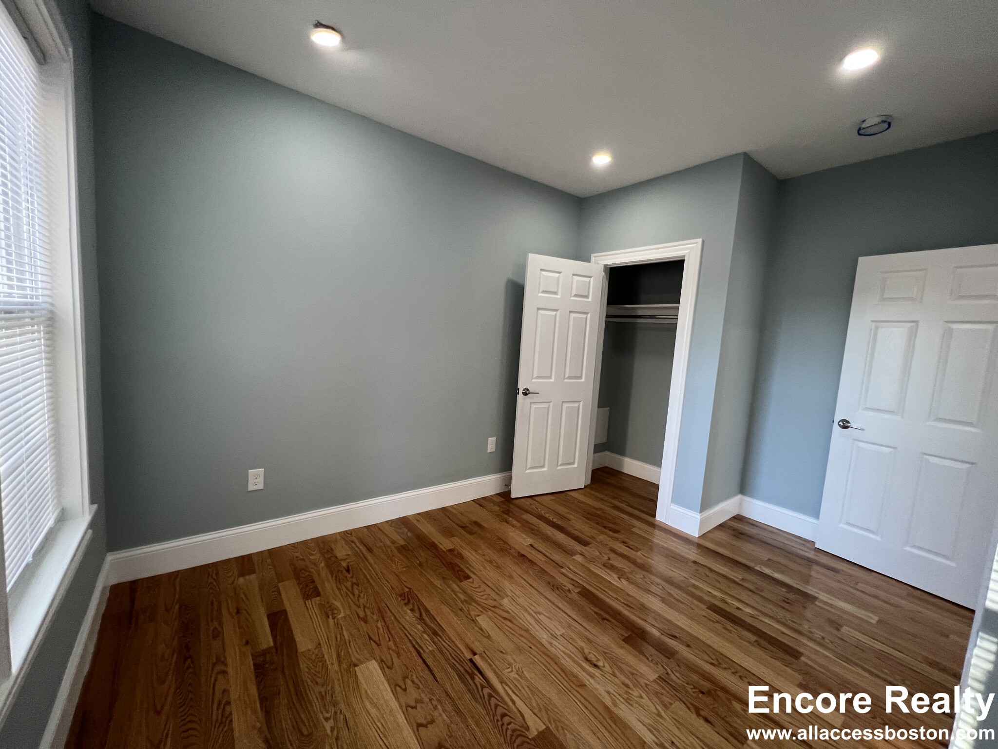 372 Oxford St, Porter Square