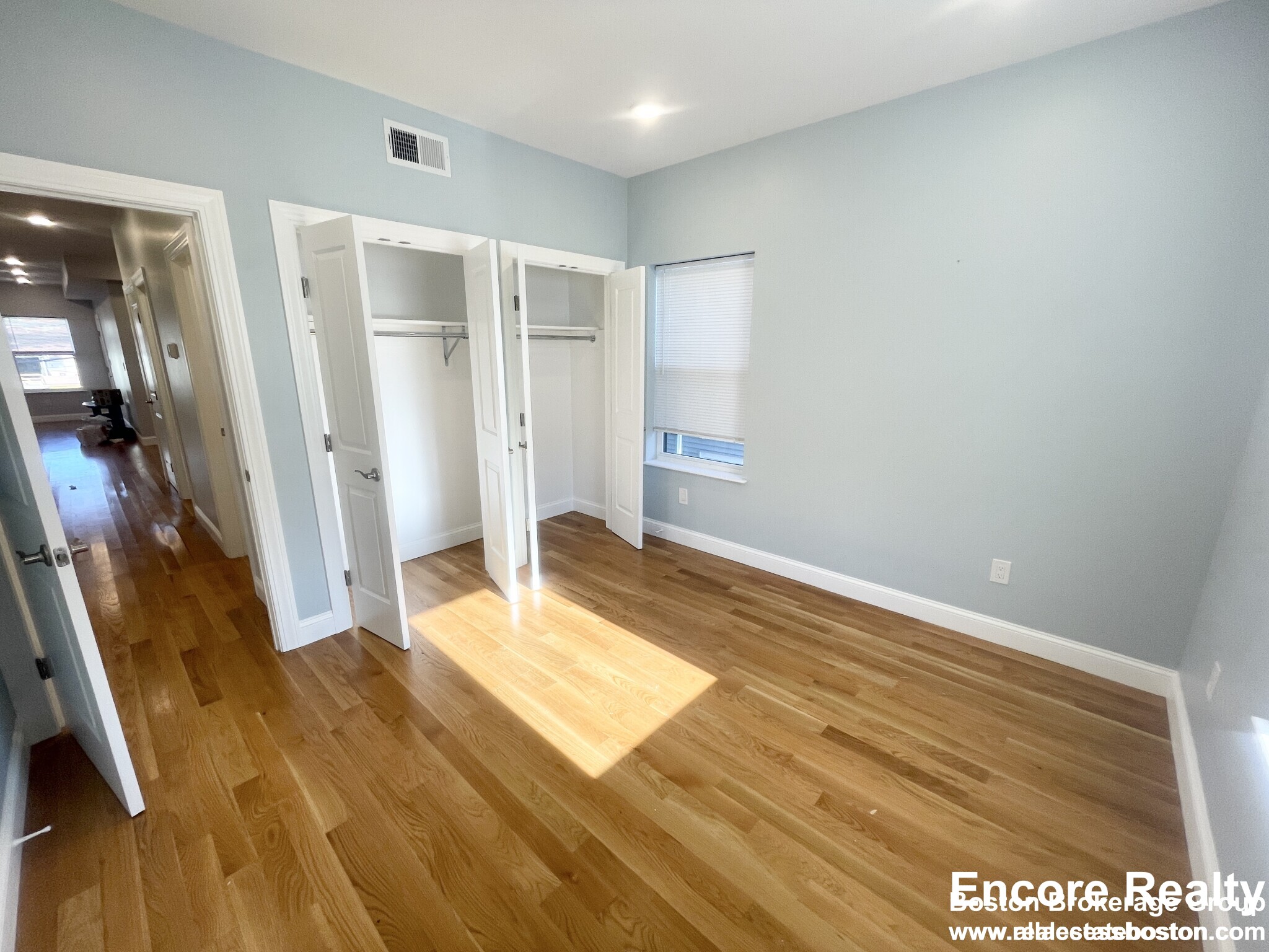 65 Burrell St, Roxbury