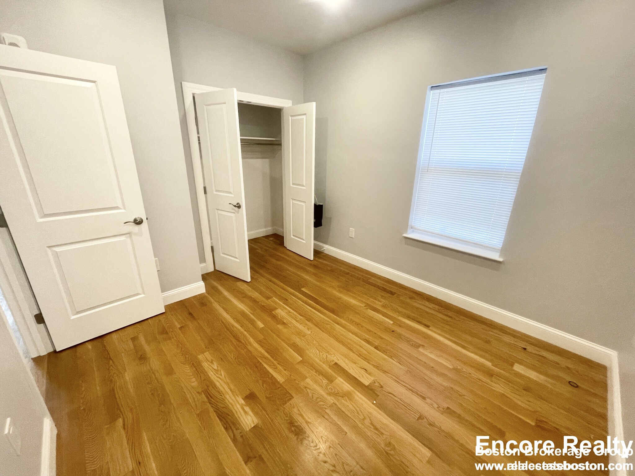 65 Burrell St, Roxbury