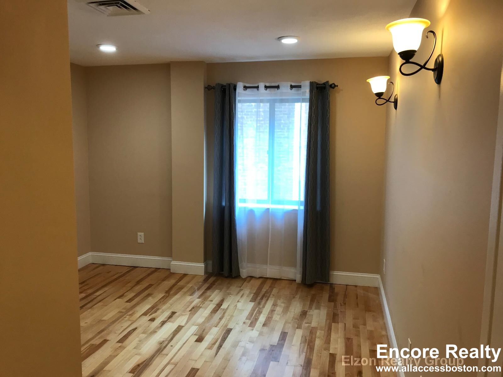 276 Chestnut Hill Ave, Brighton