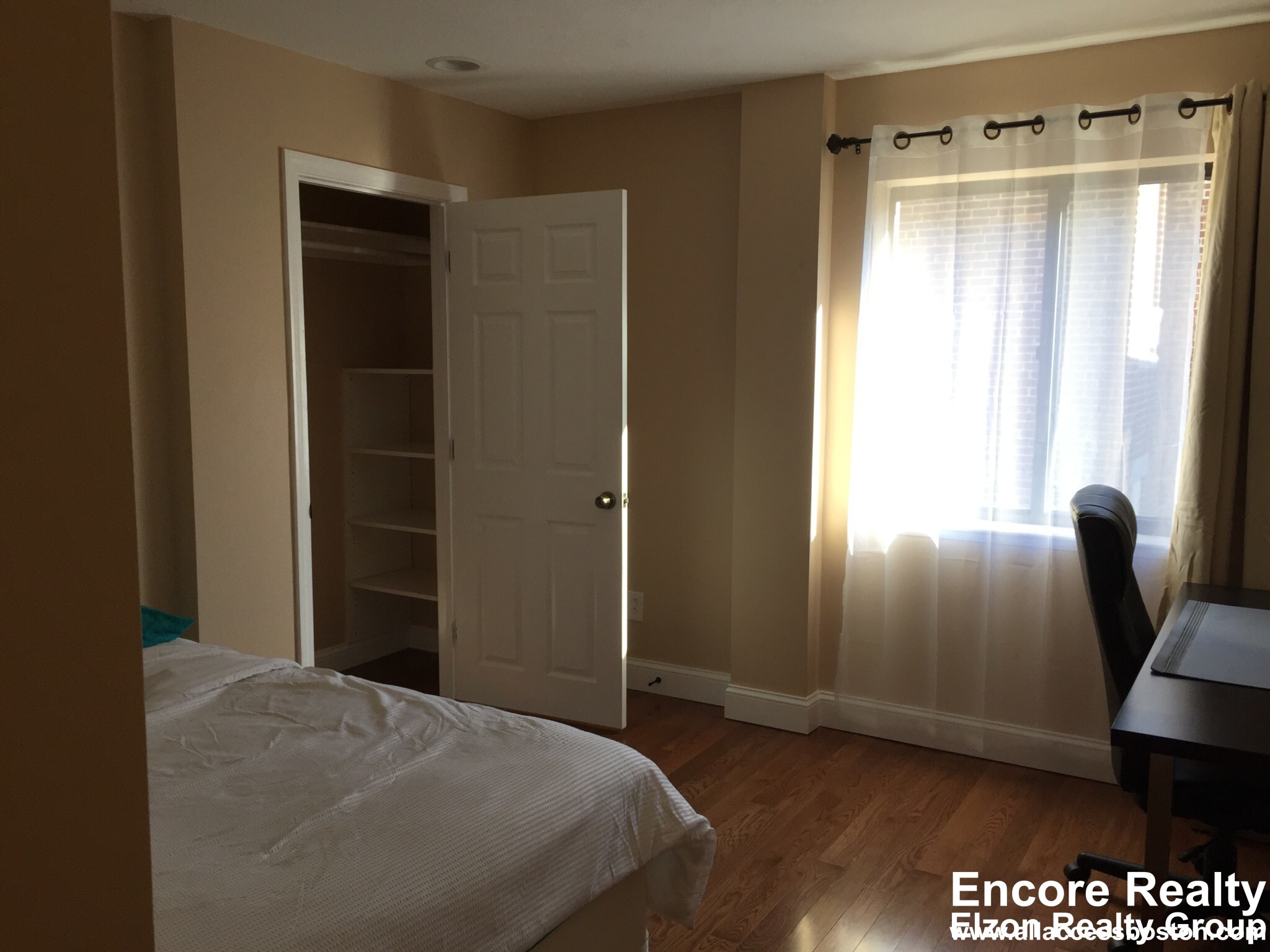 276 Chestnut Hill Ave, Brighton