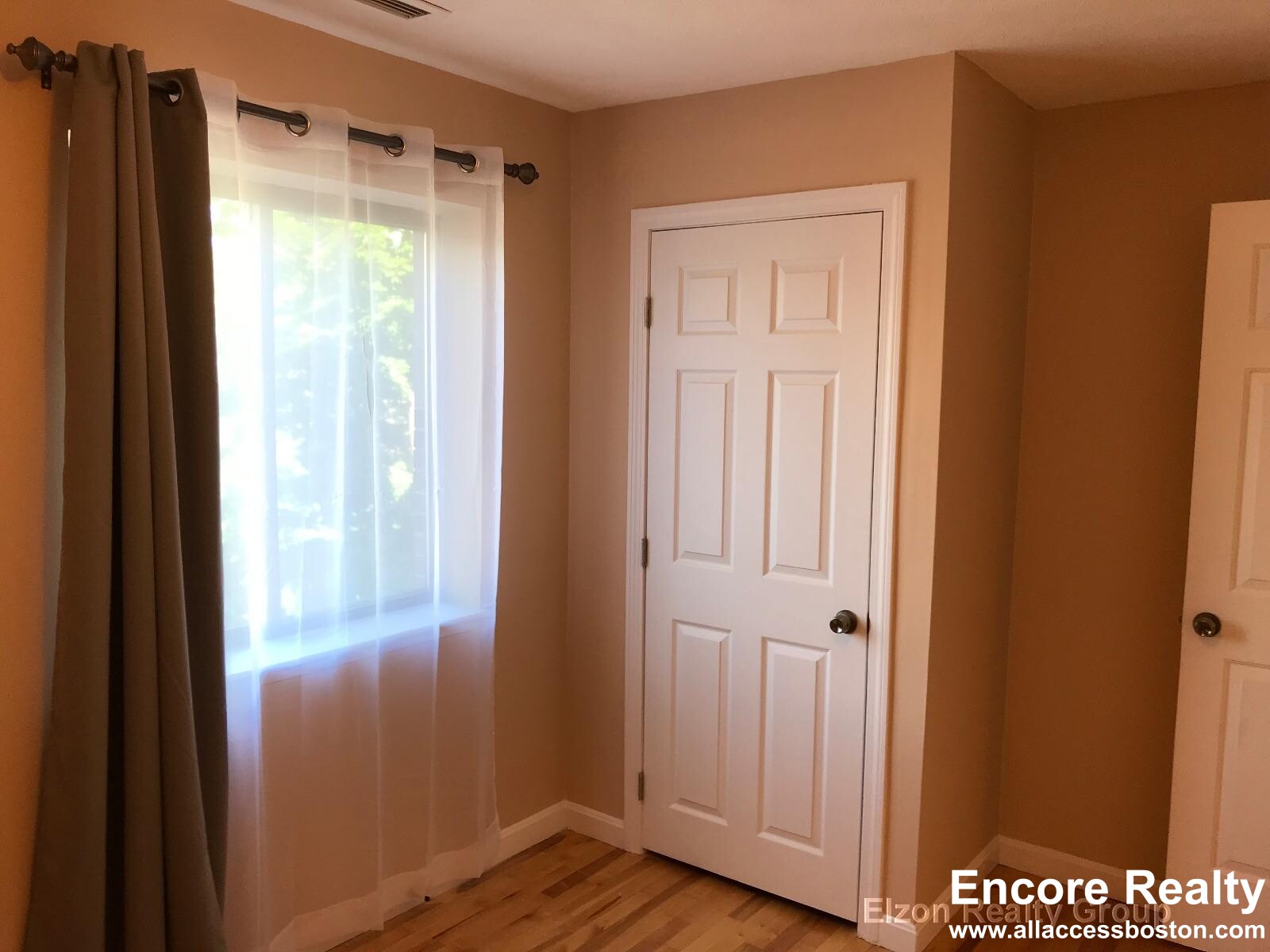 276 Chestnut Hill Ave, Brighton