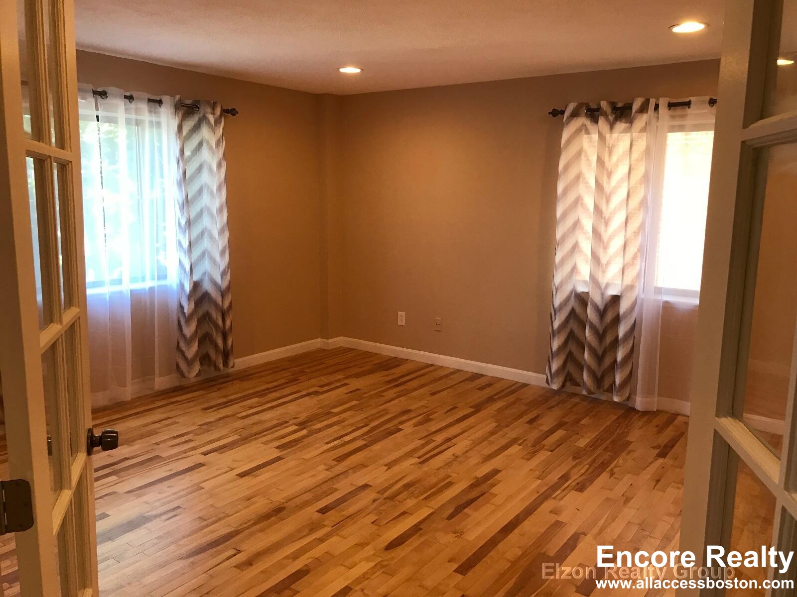 276 Chestnut Hill Ave, Brighton