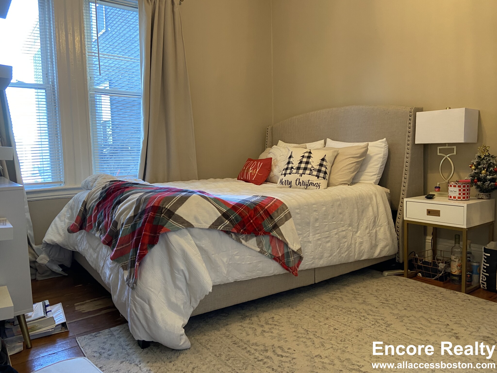 6 8 Sunset St, Mission Hill