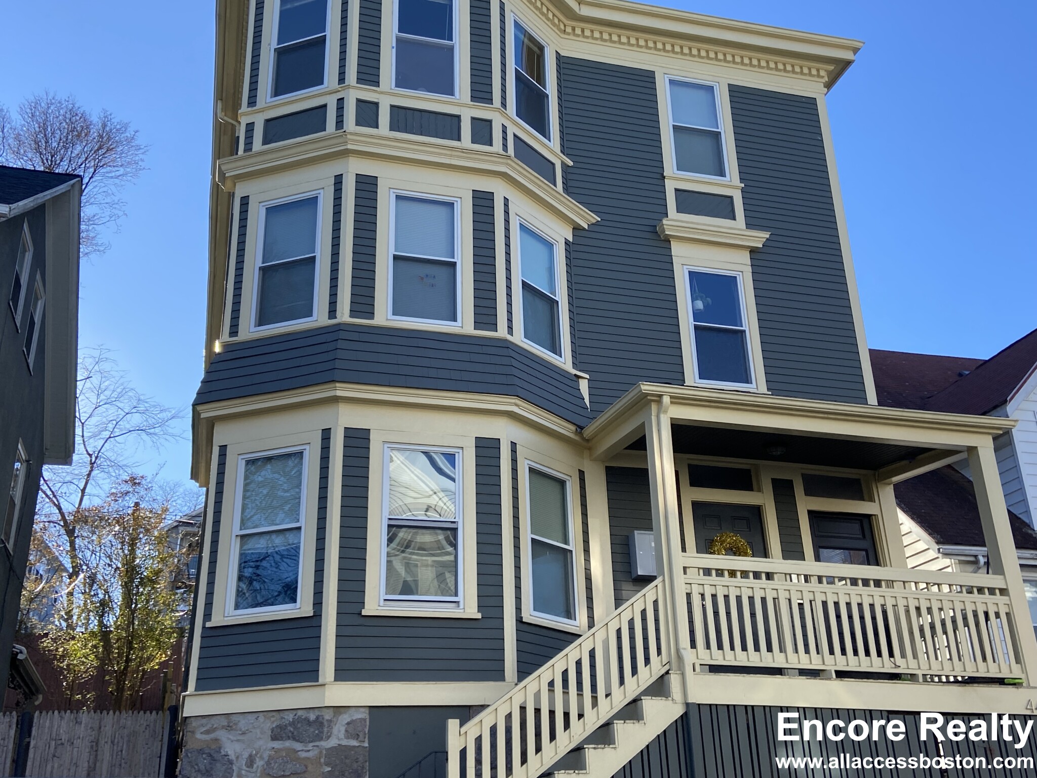 44 Hillside St, Mission Hill