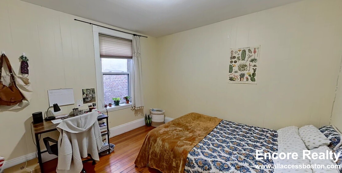 69 Huntington Ave, Mission Hill