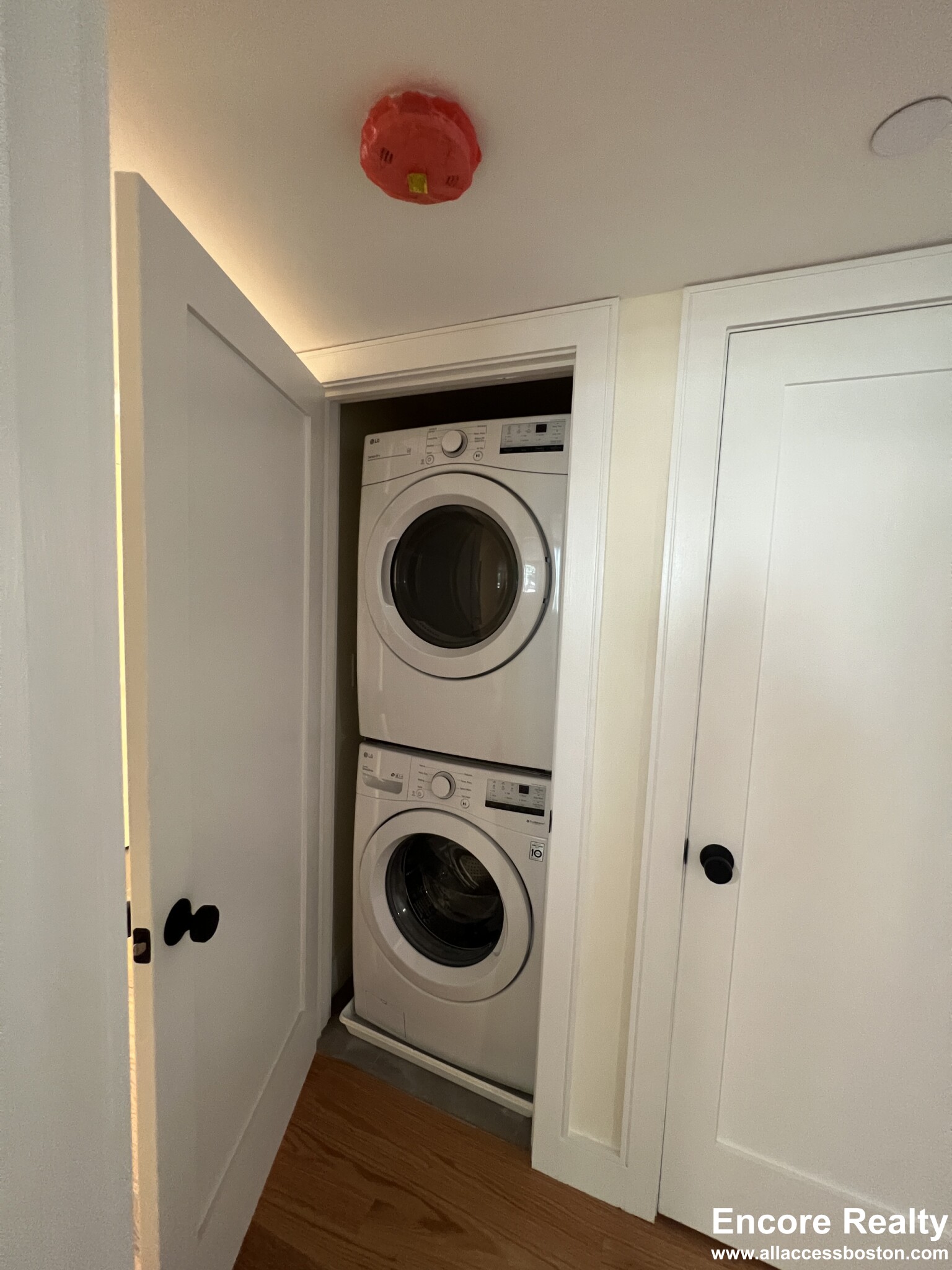 65 Cameron St, Brookline Village