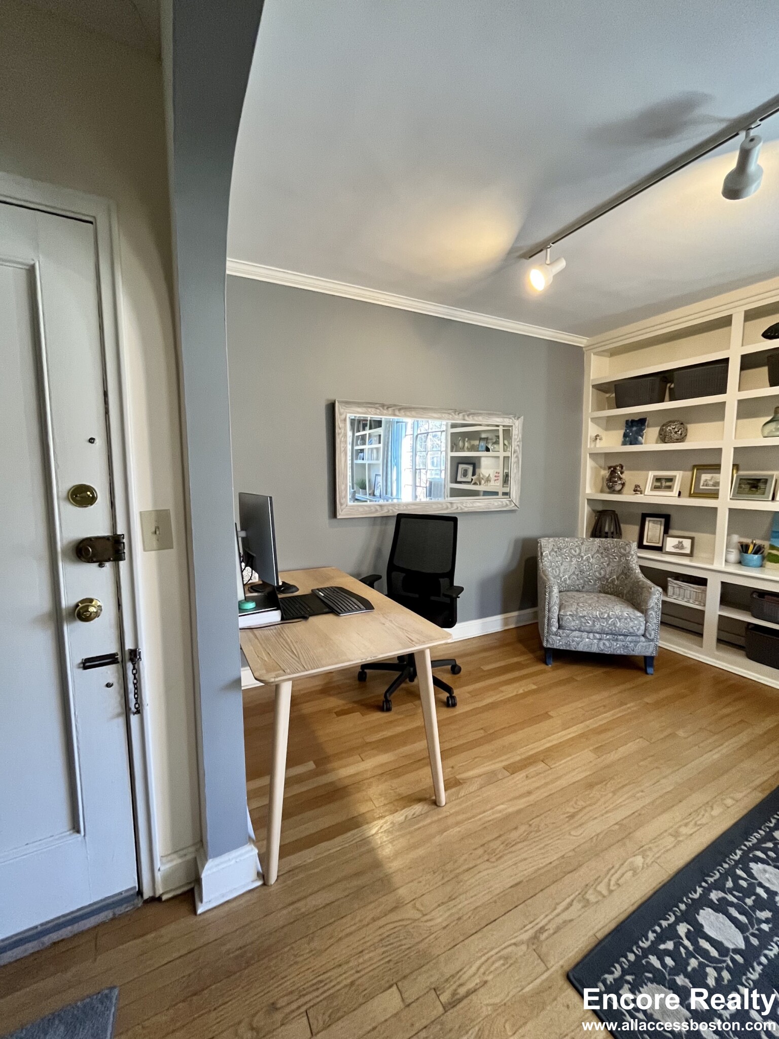 95 Longwood Ave, Longwood