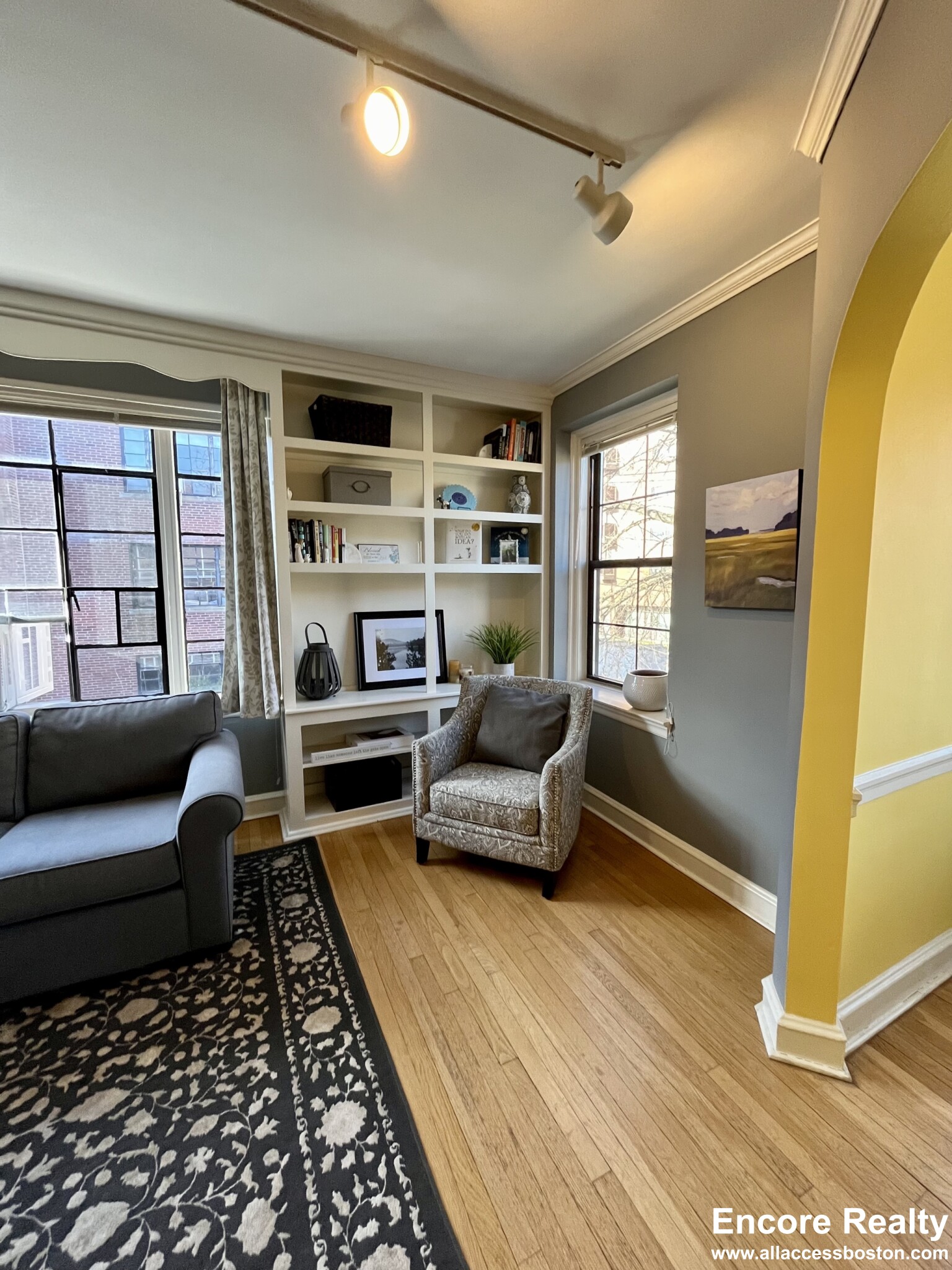 95 Longwood Ave, Longwood