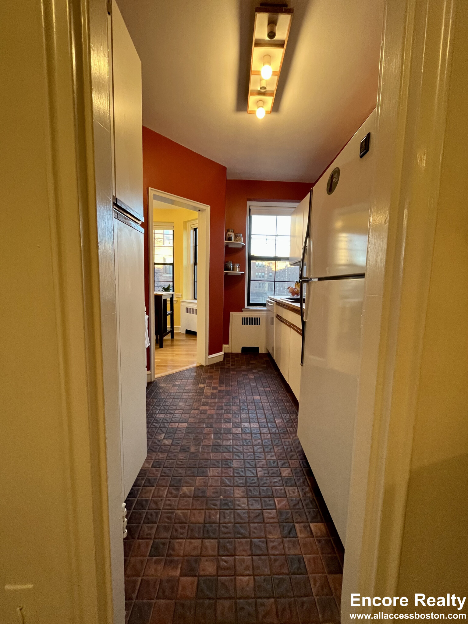 95 Longwood Ave, Longwood