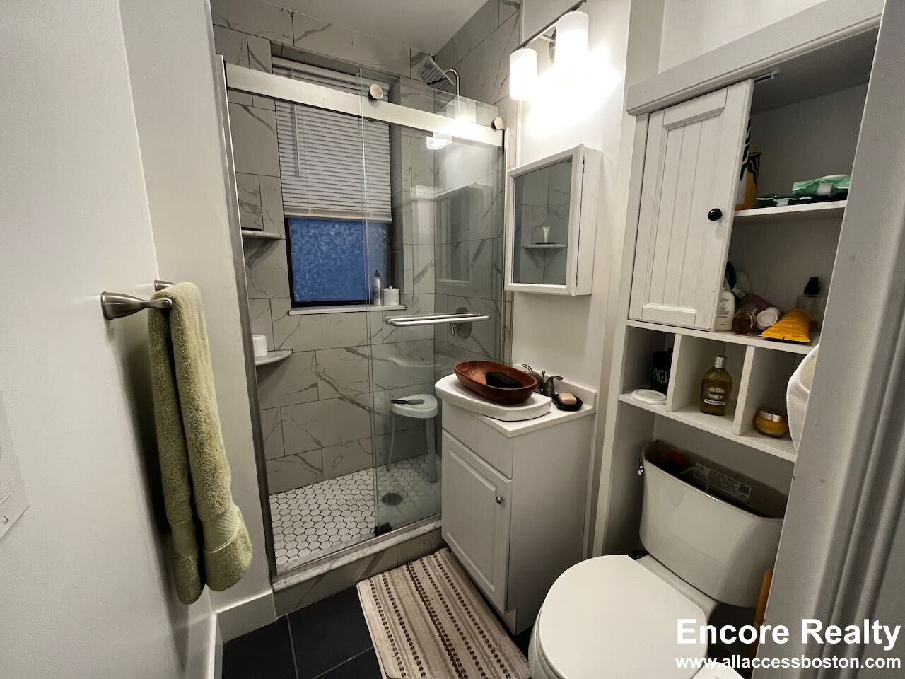 19 Peterborough St, Fenway