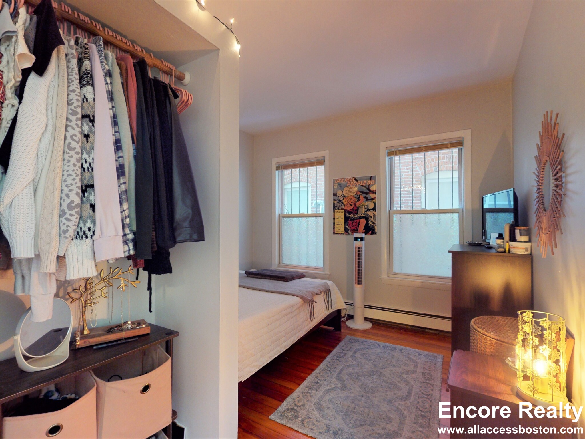 32 Huntington Ave, Jamaica Plain