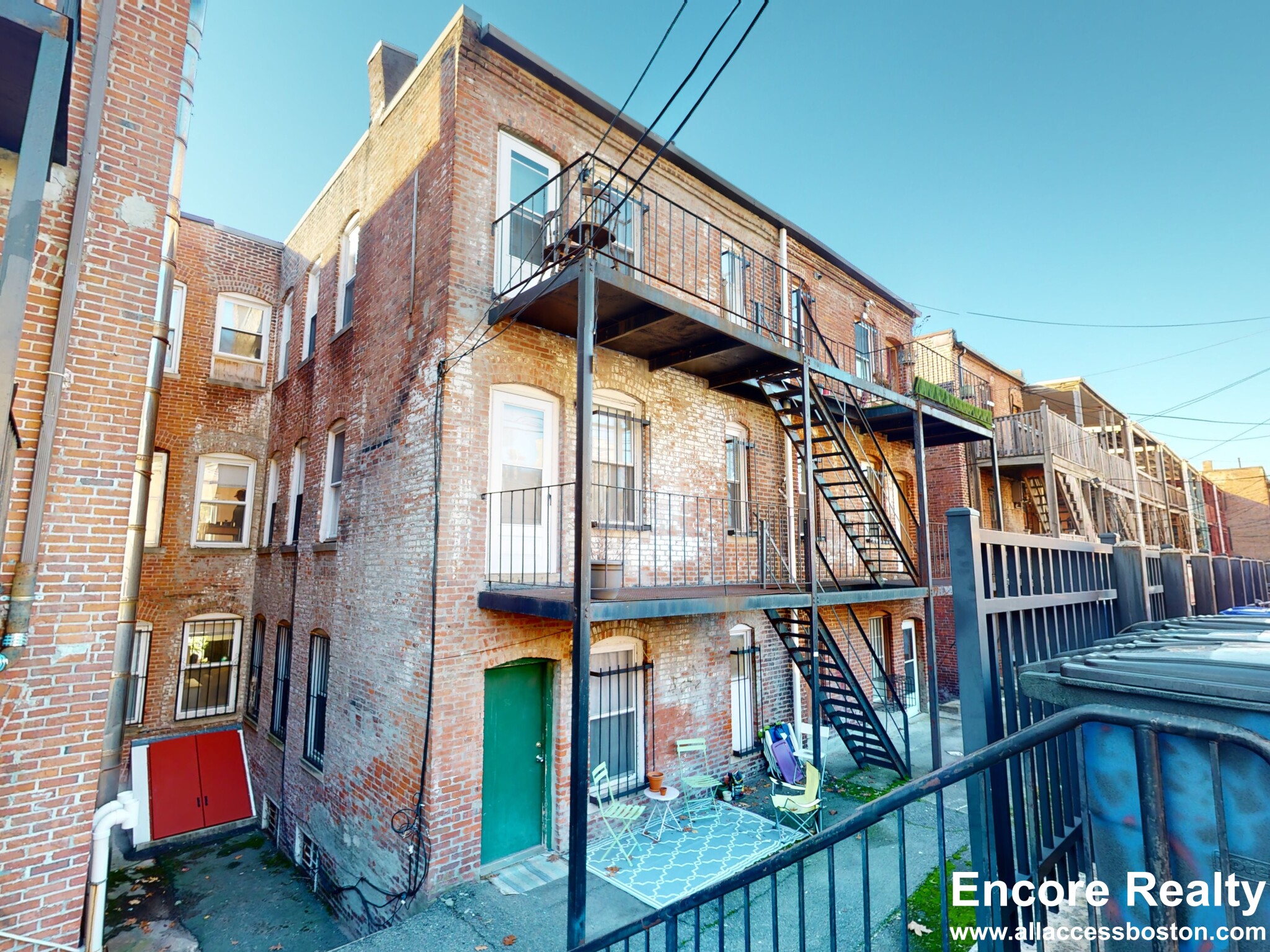 32 Huntington Ave, Jamaica Plain