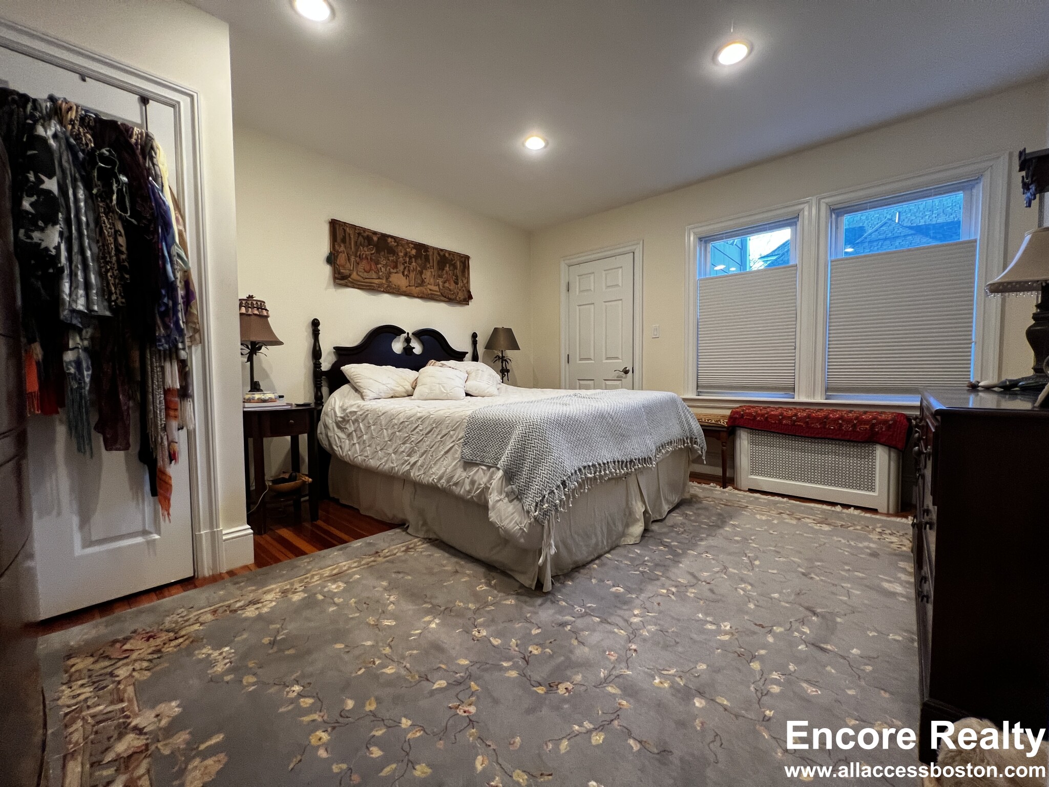 21 Russell St, Coolidge Corner