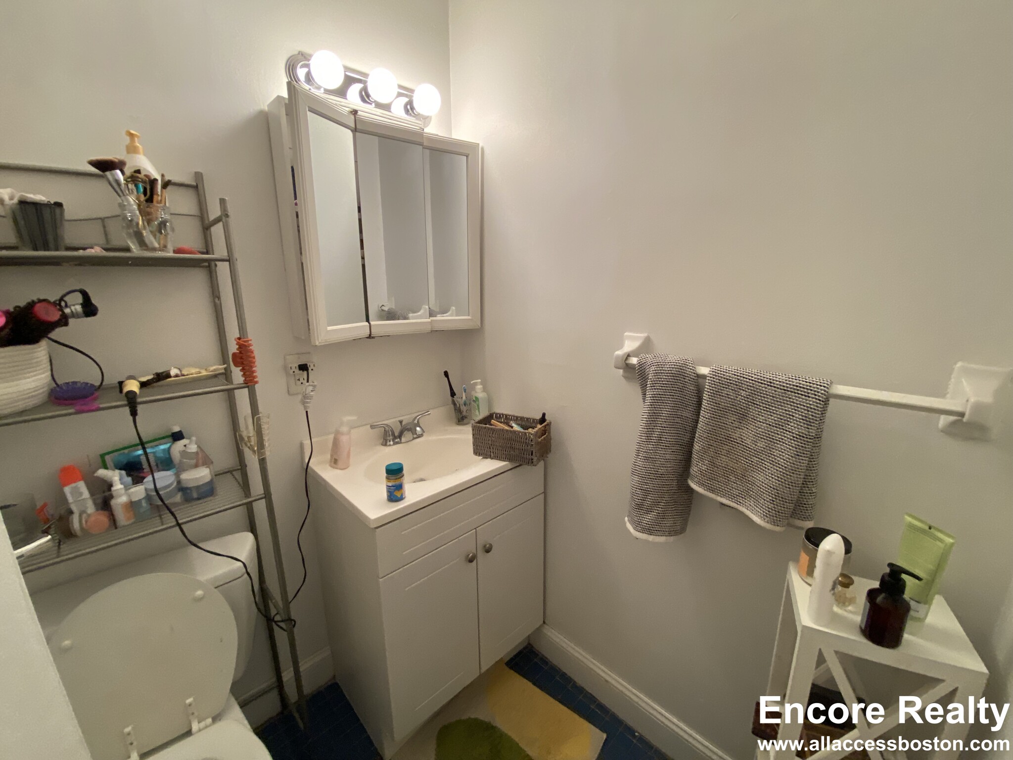 23 Cortes St, Back Bay