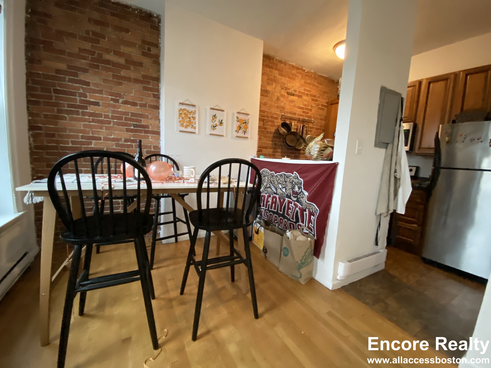 23 Cortes St, Back Bay