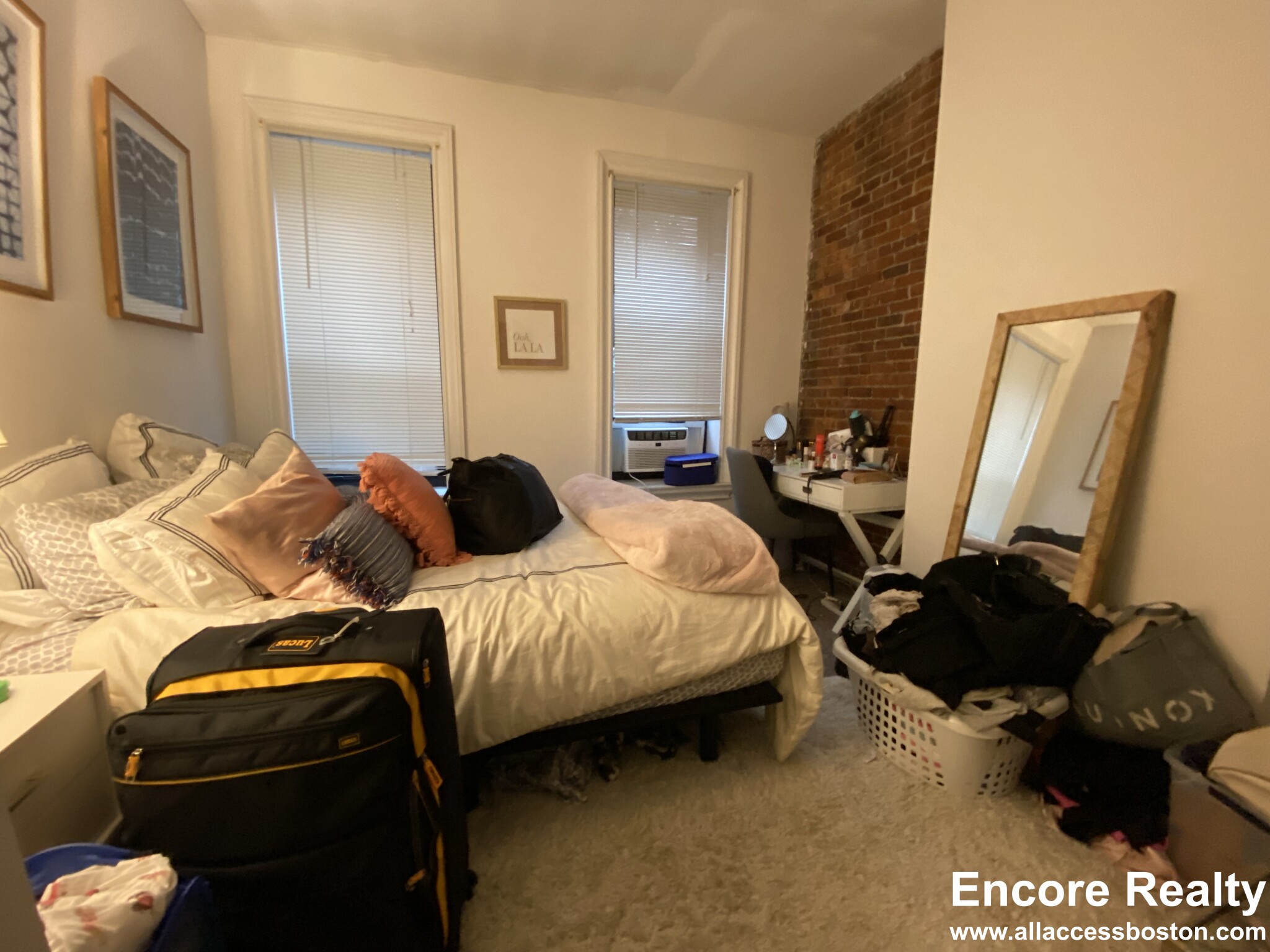 23 Cortes St, Back Bay