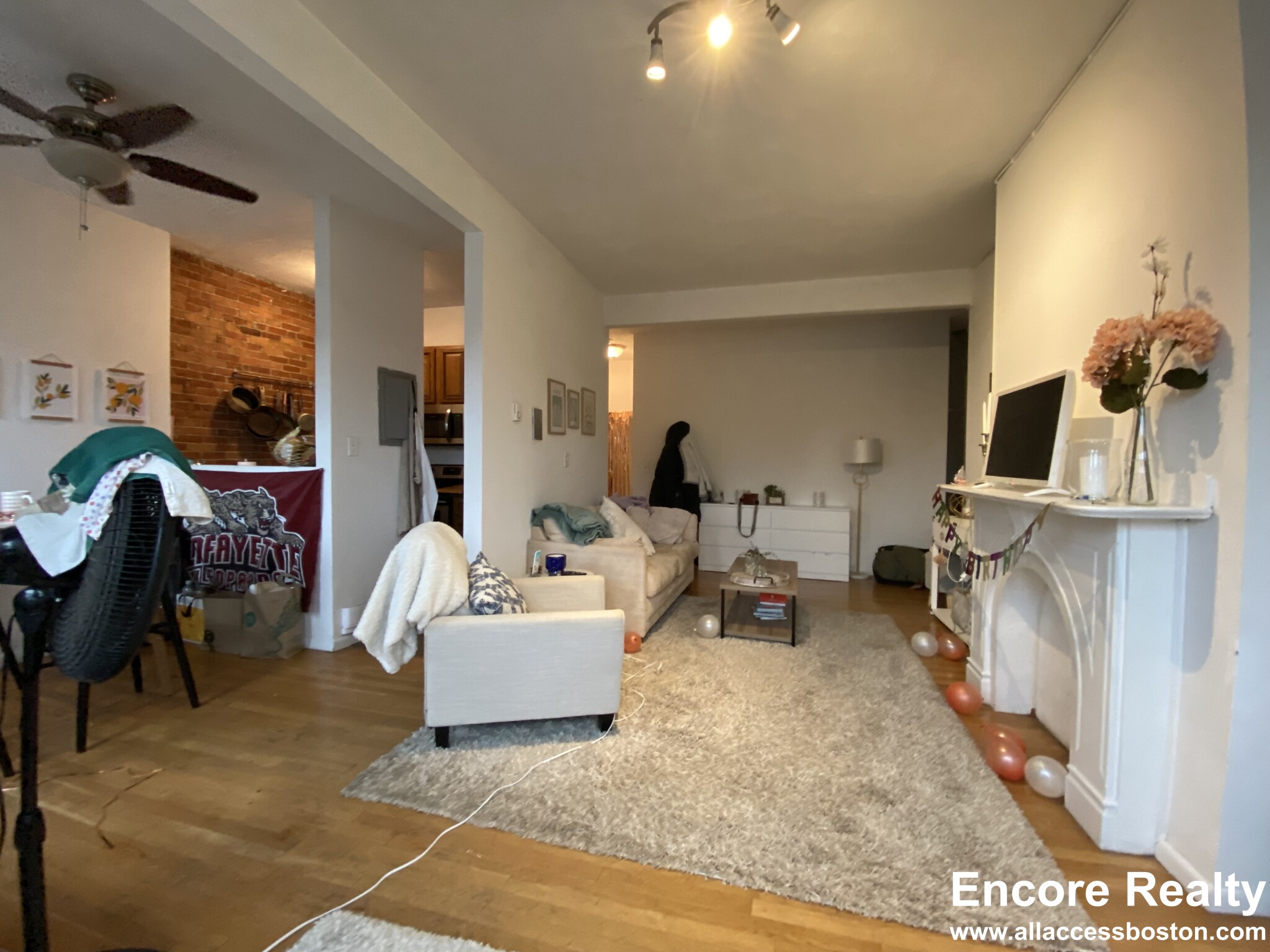 23 Cortes St, Back Bay