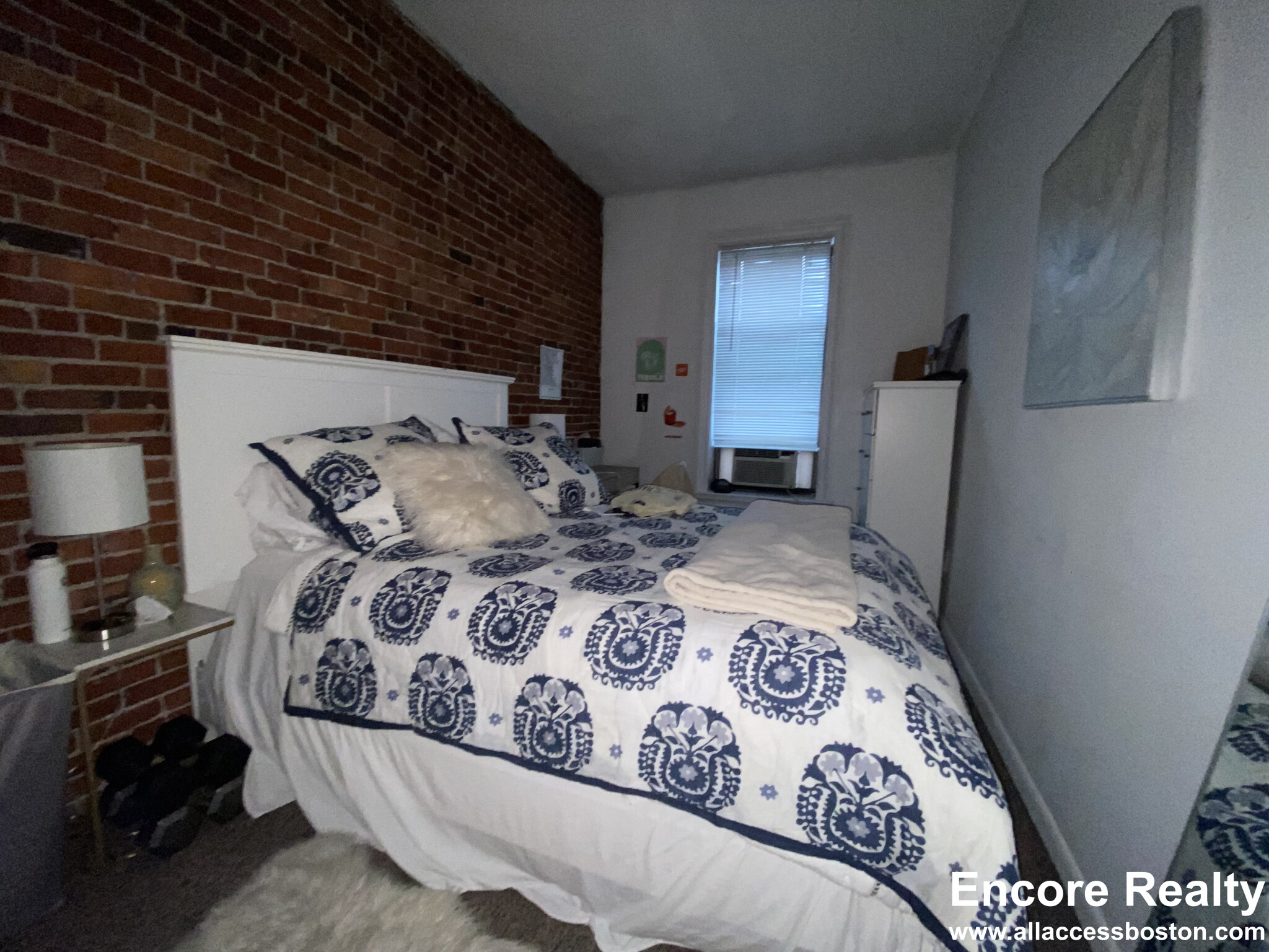 23 Cortes St, Back Bay