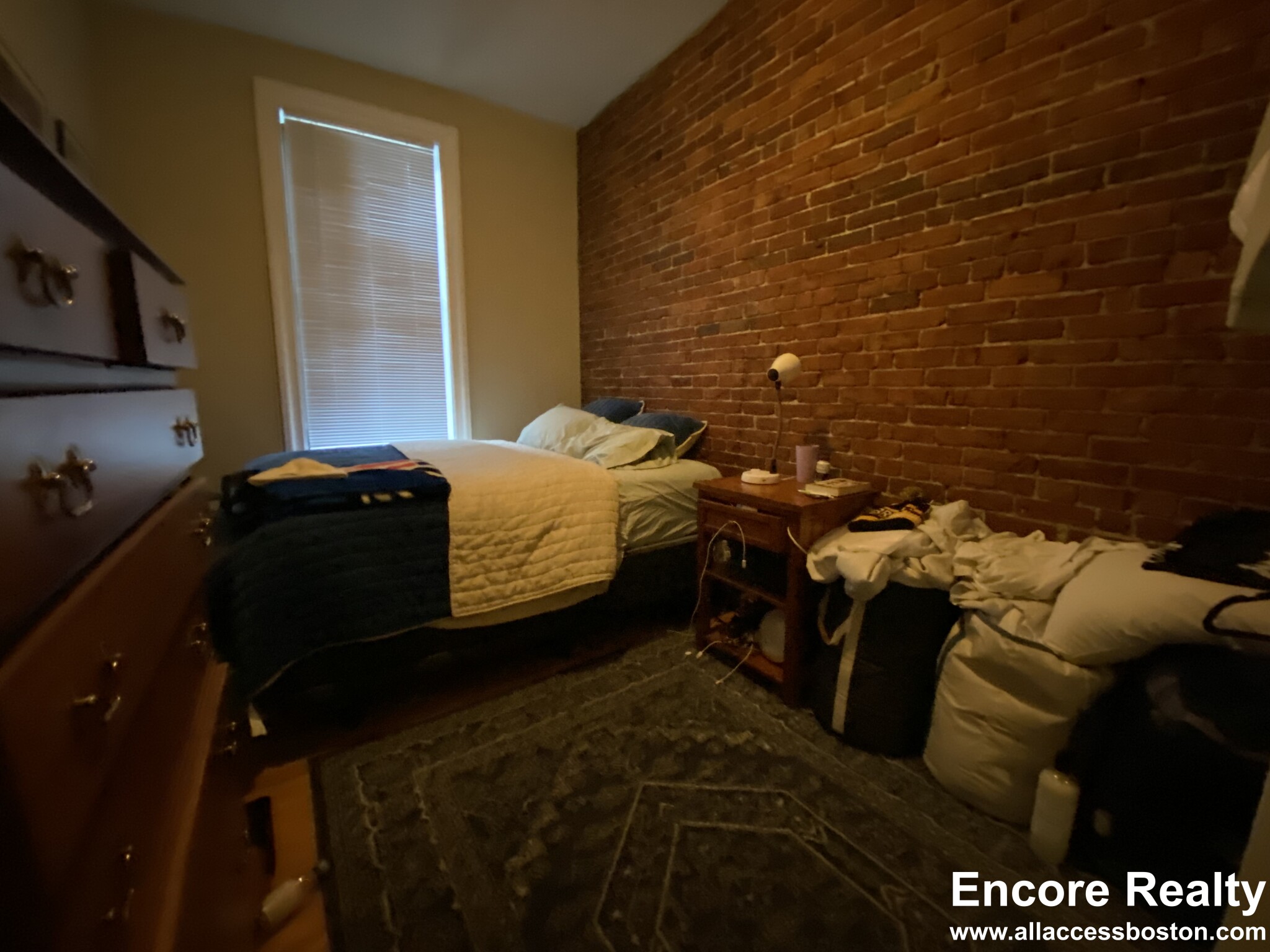 23 Cortes St, Back Bay