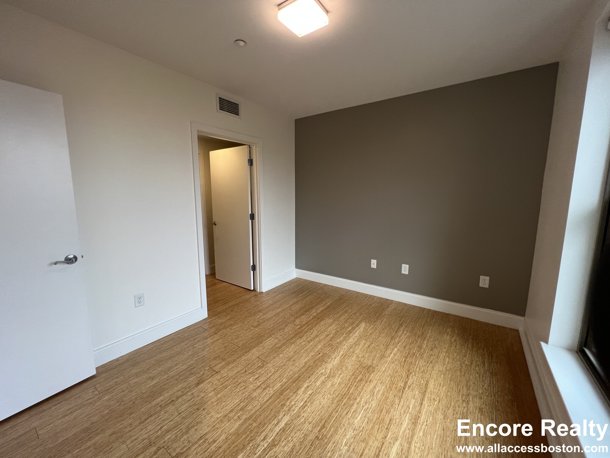 40 Malvern St, Allston