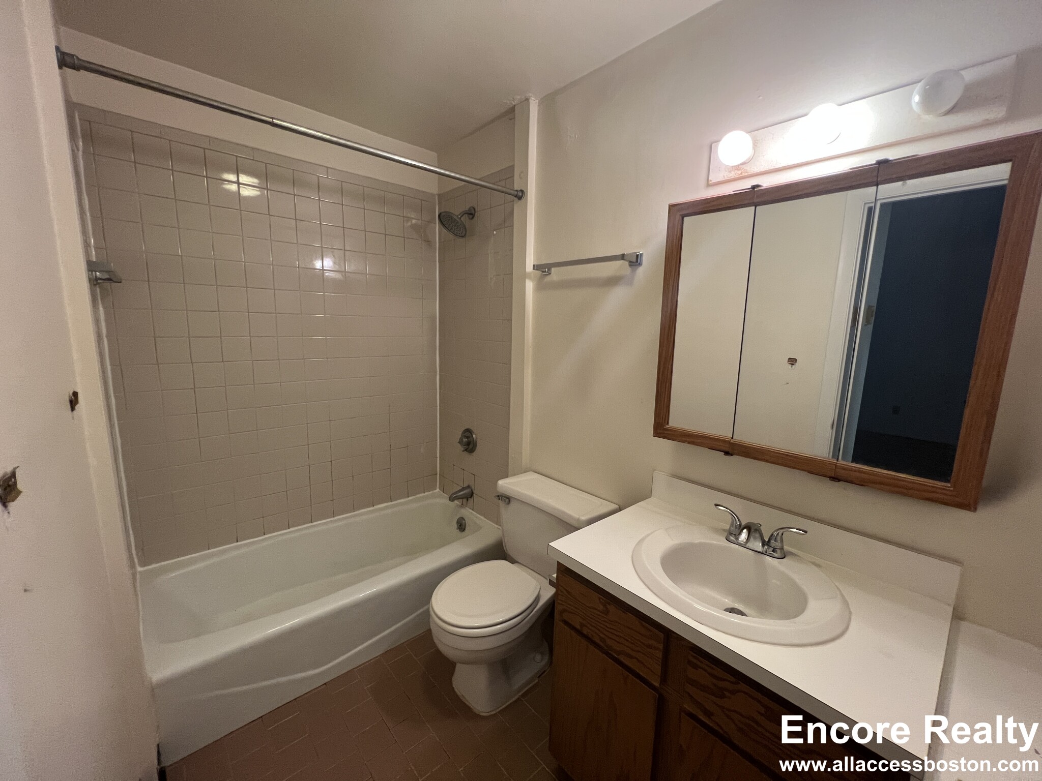 90 Saint Botolph St, South End