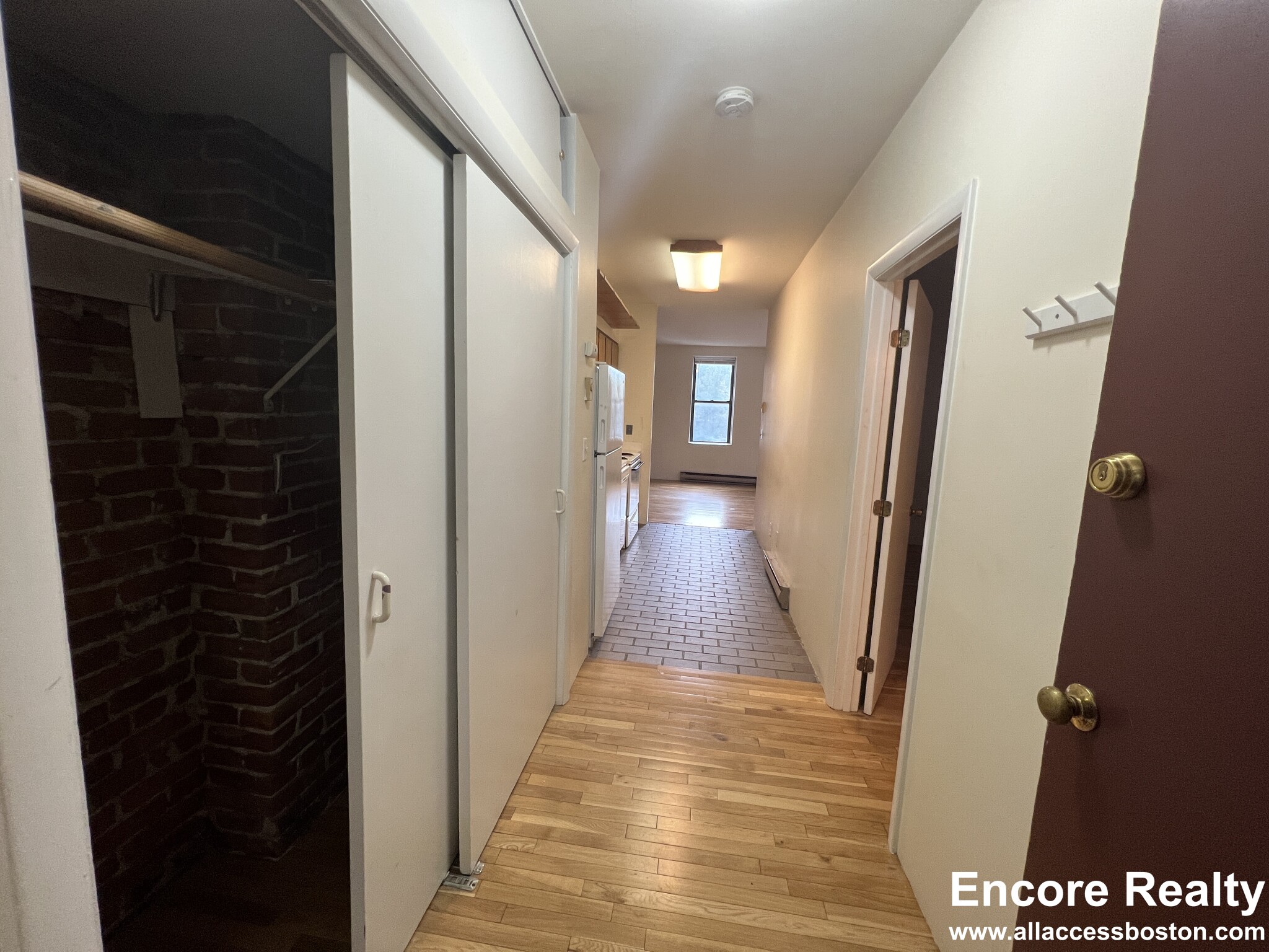 90 Saint Botolph St, South End