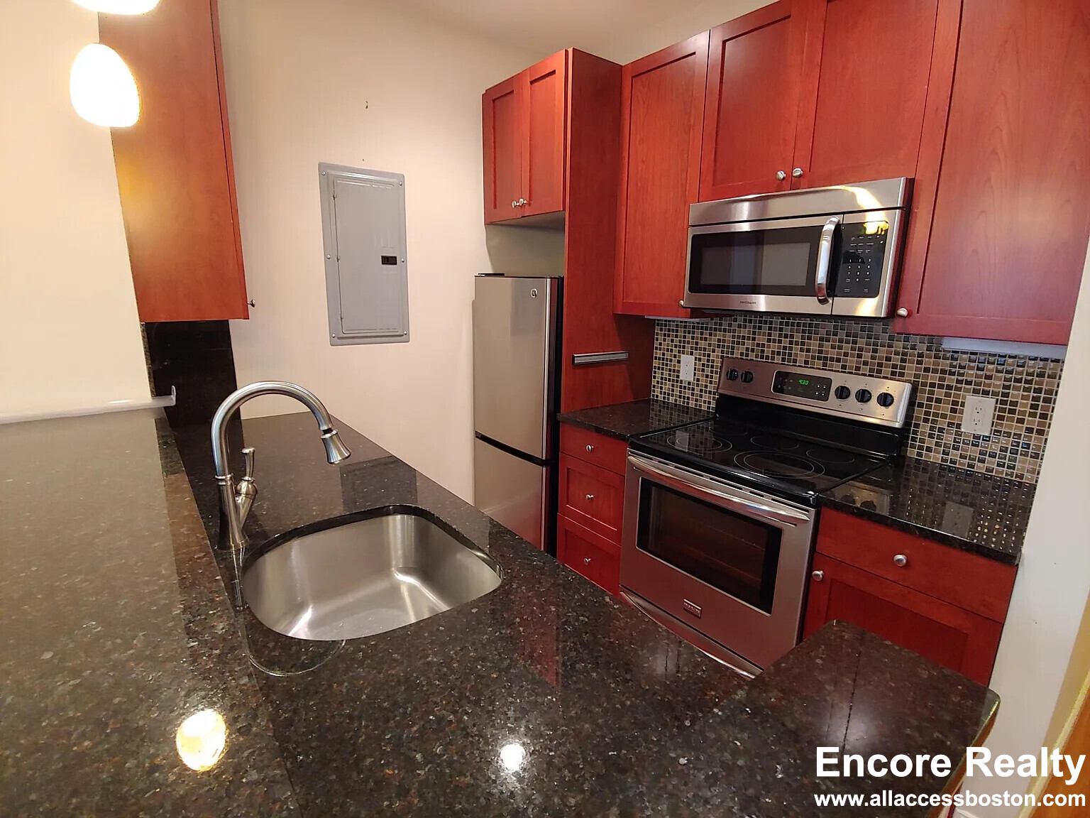 14 Temple St, Beacon Hill