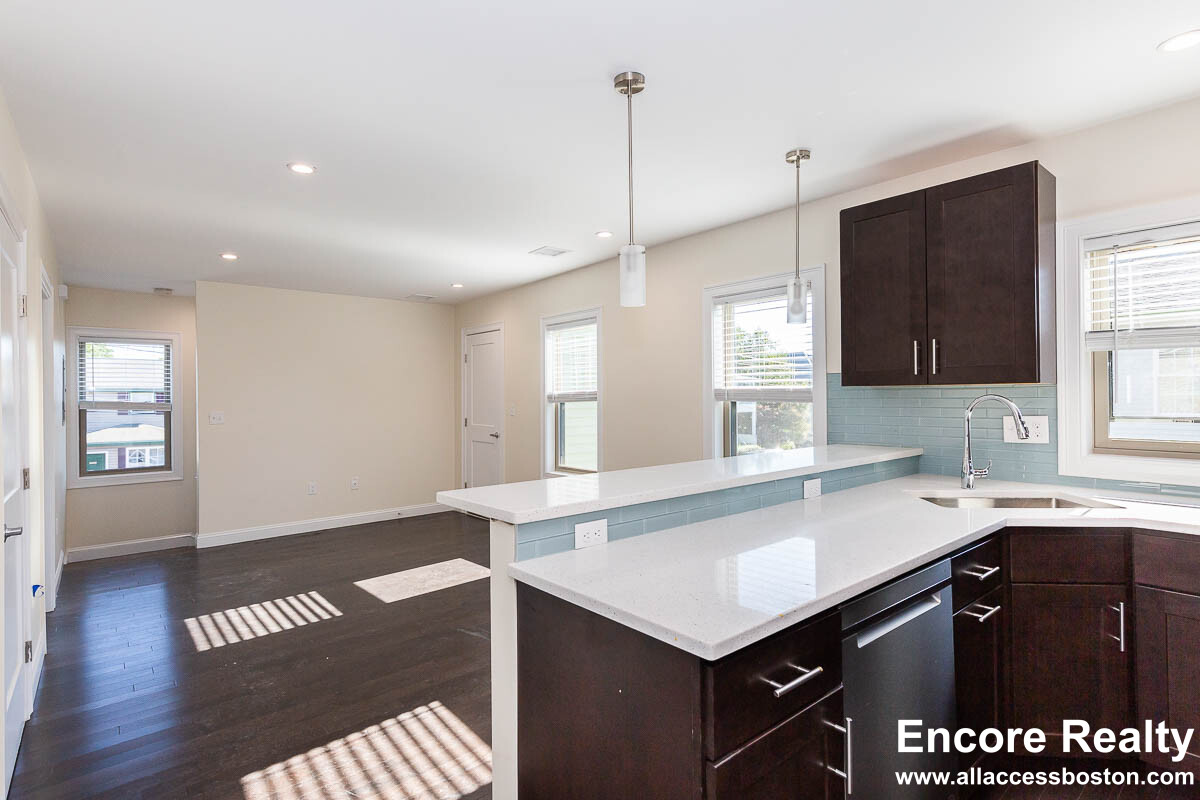 41 Harvard St, Medford