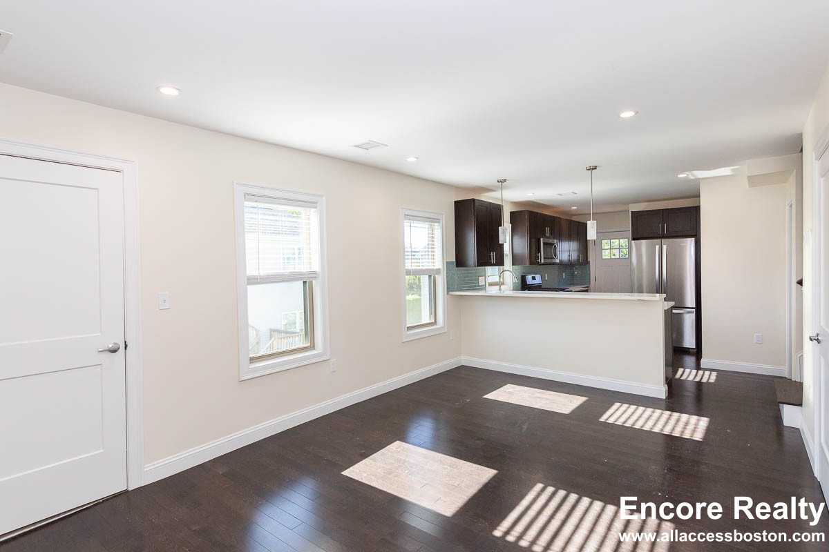 41 Harvard St, Medford