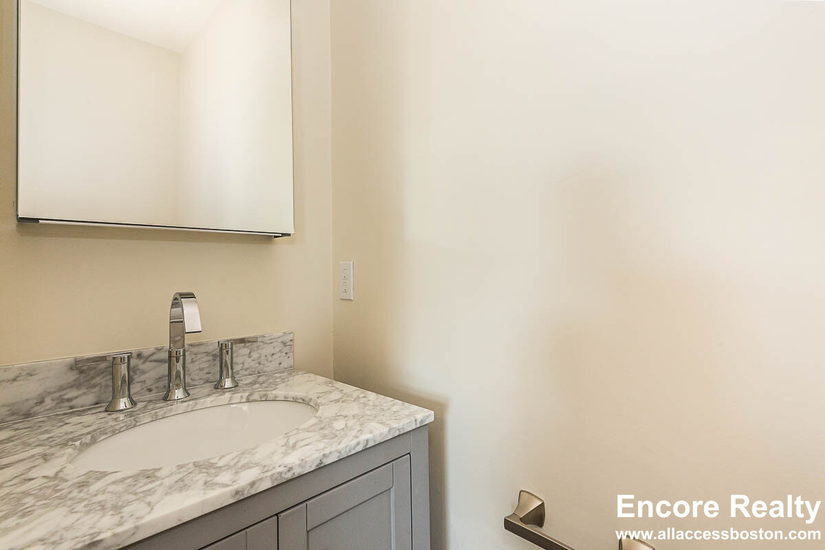 41 Harvard St, Medford