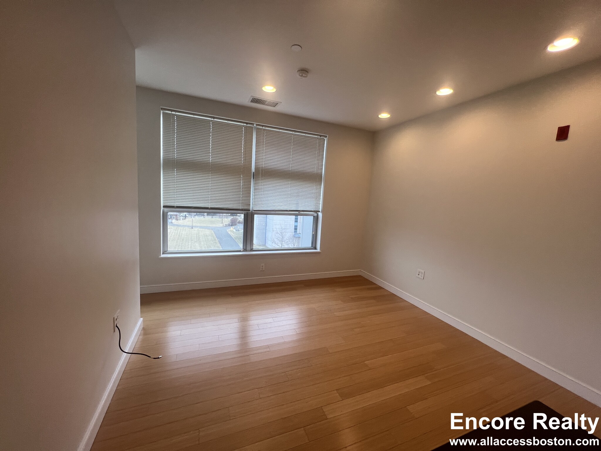 601 Albany St, South End