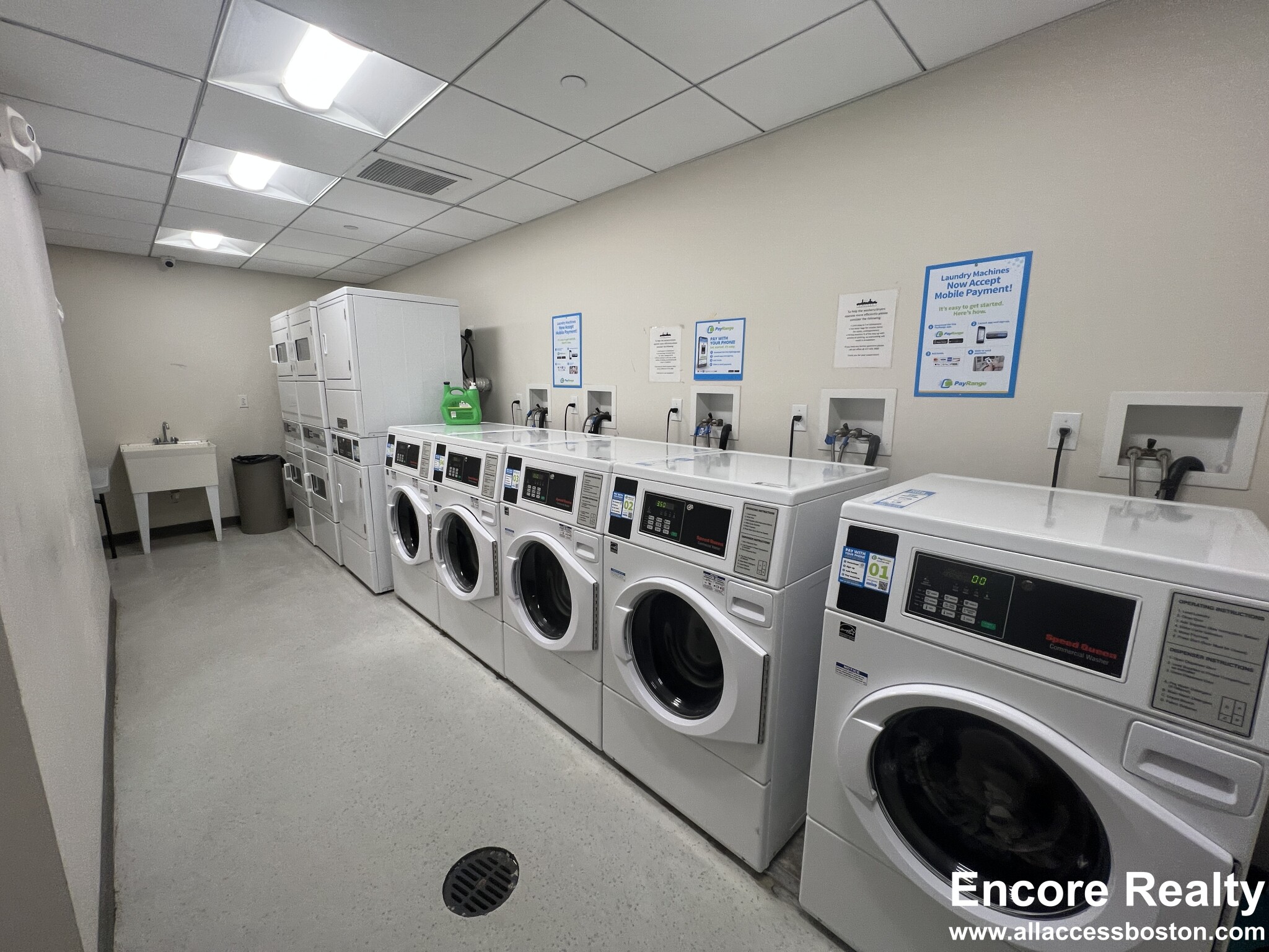 601 Albany St, South End