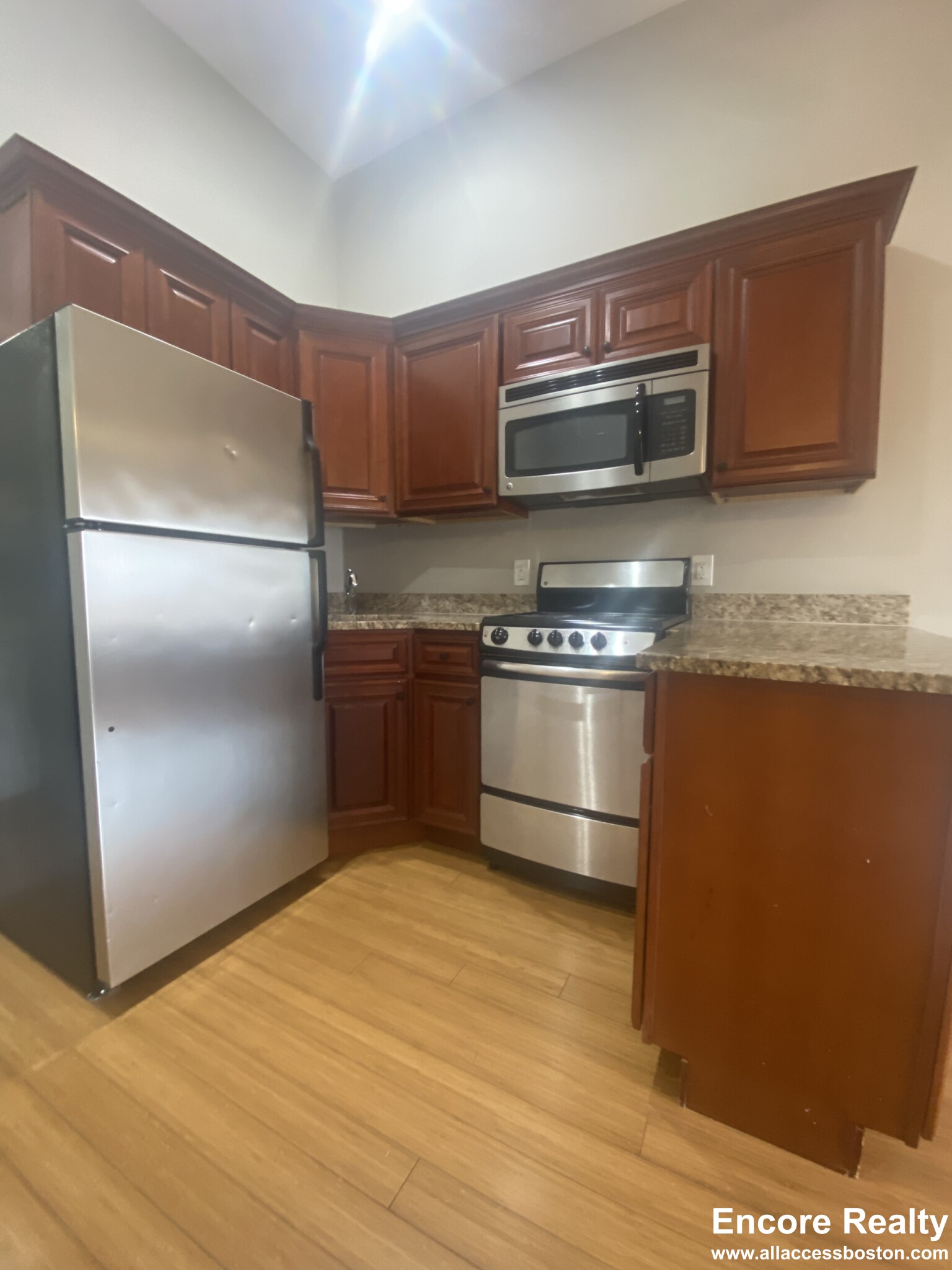 250 Newbury St, Back Bay