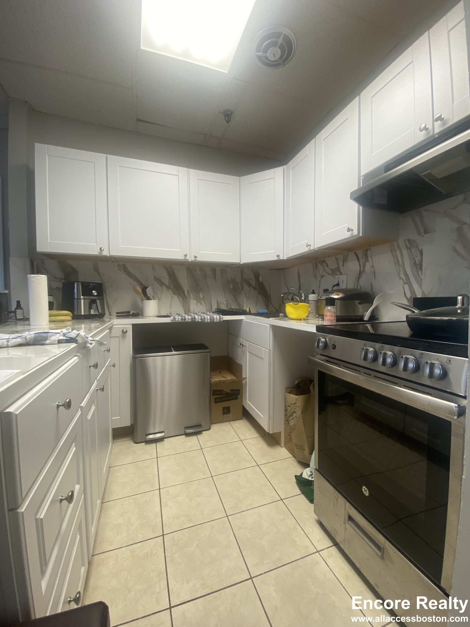 879 Beacon St, Fenway