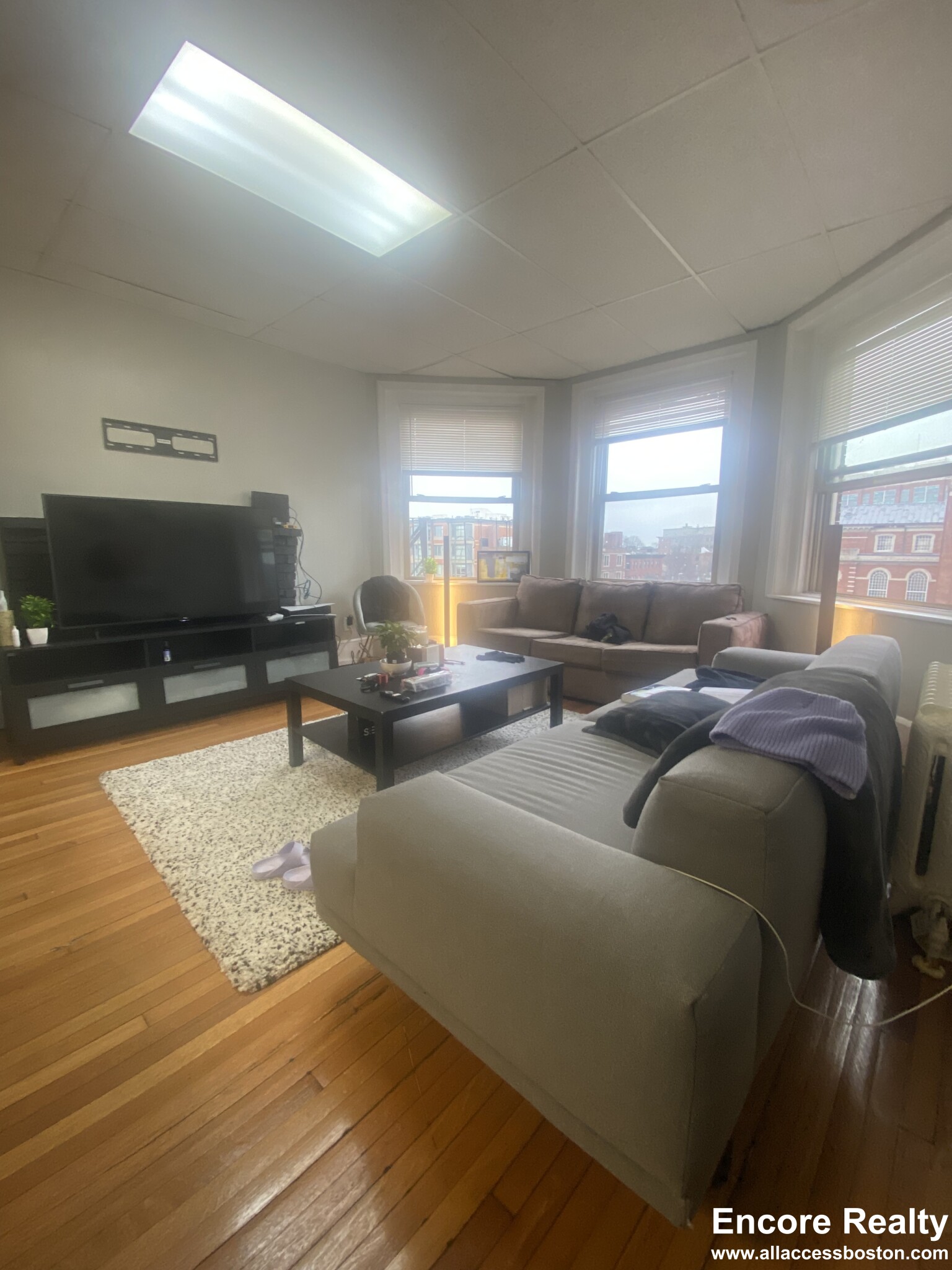 879 Beacon St, Fenway