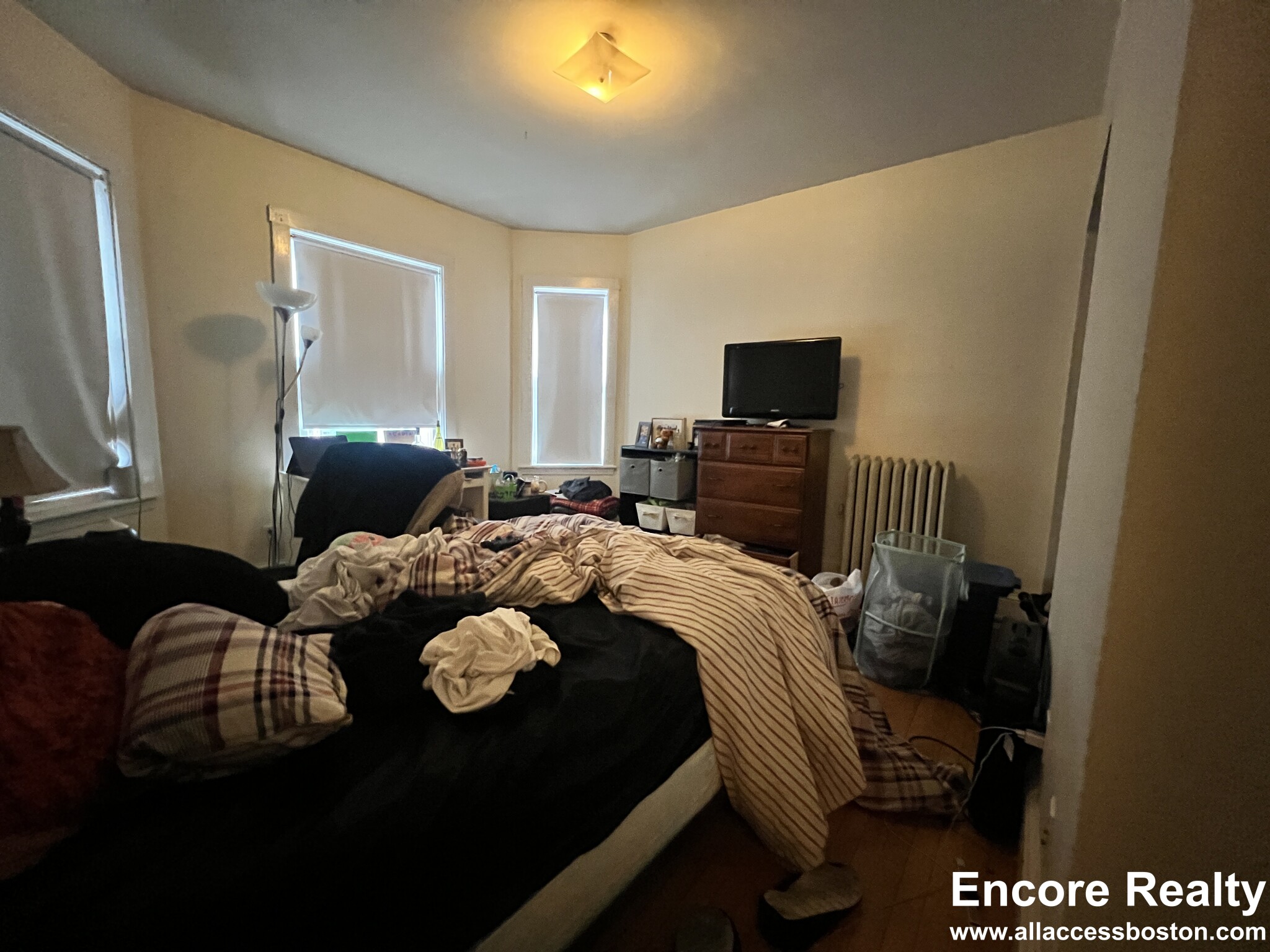 335 Faneuil St, Brighton