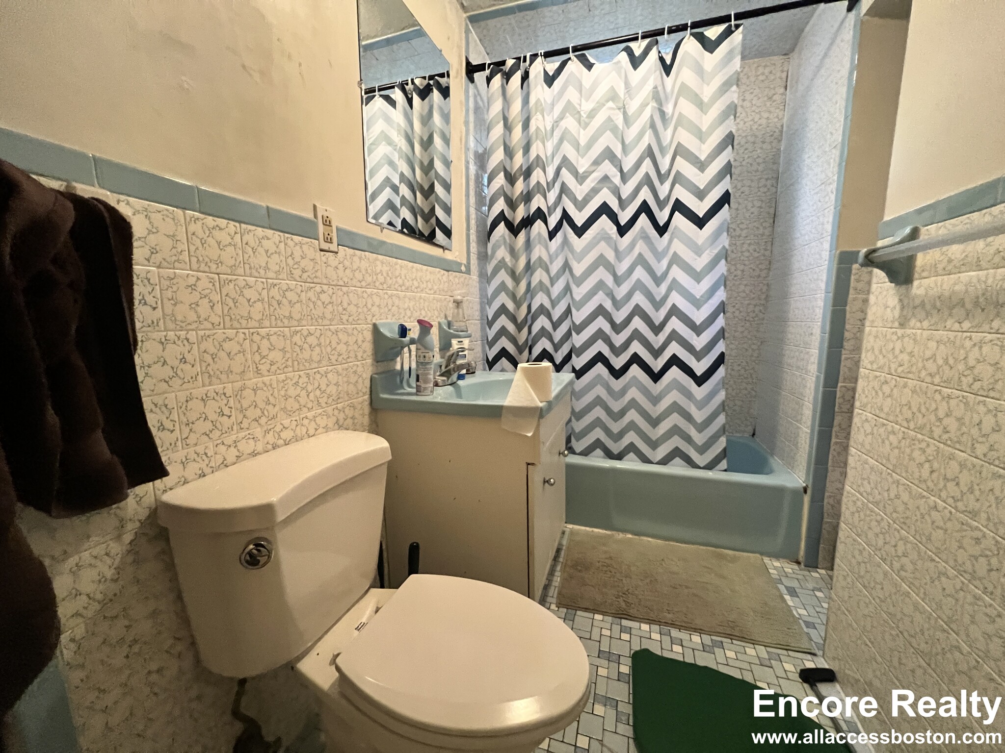 335 Faneuil St, Brighton