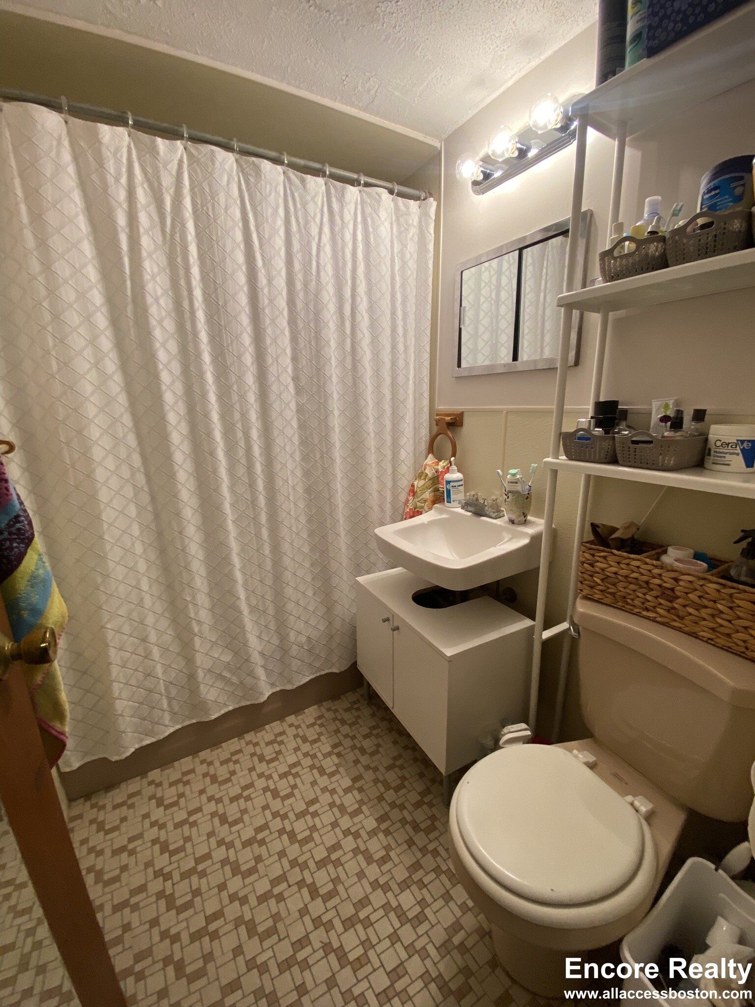 15 Walbridge St, Allston