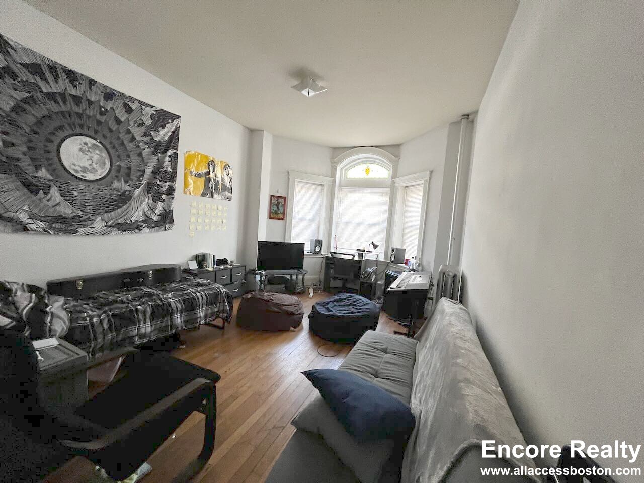 28 Westland Ave, Fenway