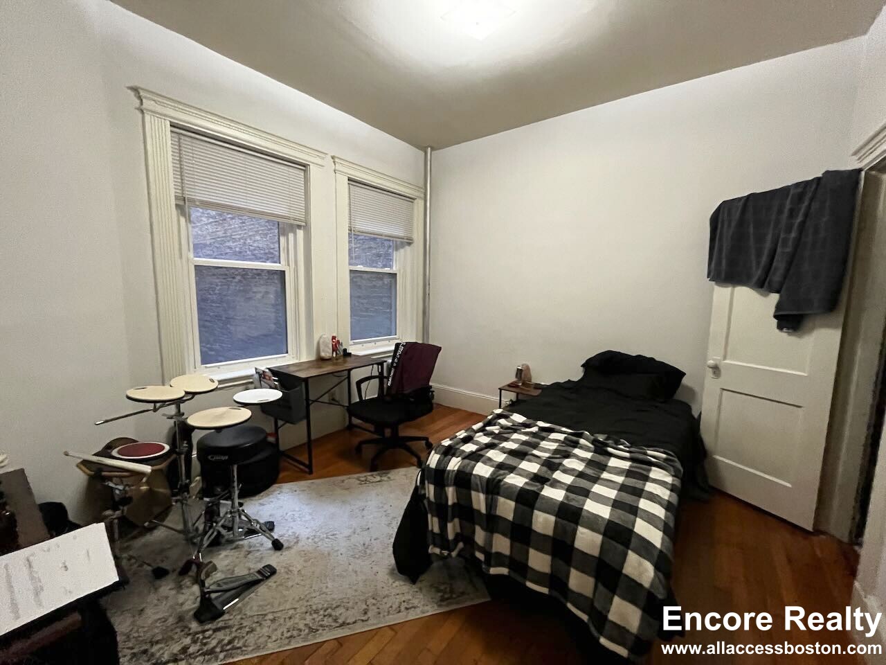 28 Westland Ave, Fenway