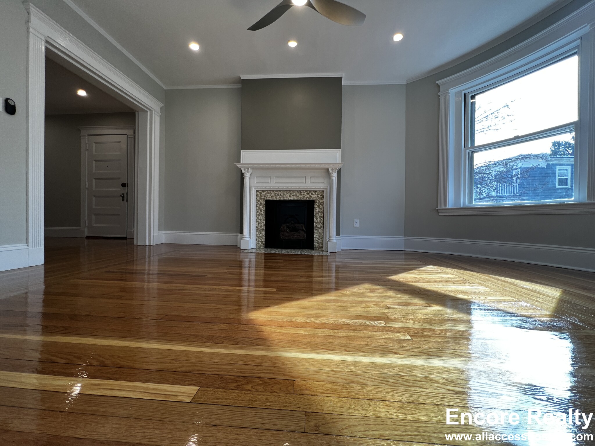 11 Grovenor Rd, Jamaica Plain