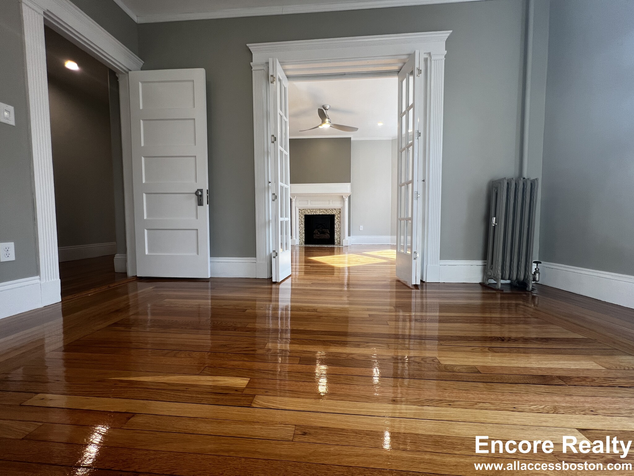 11 Grovenor Rd, Jamaica Plain