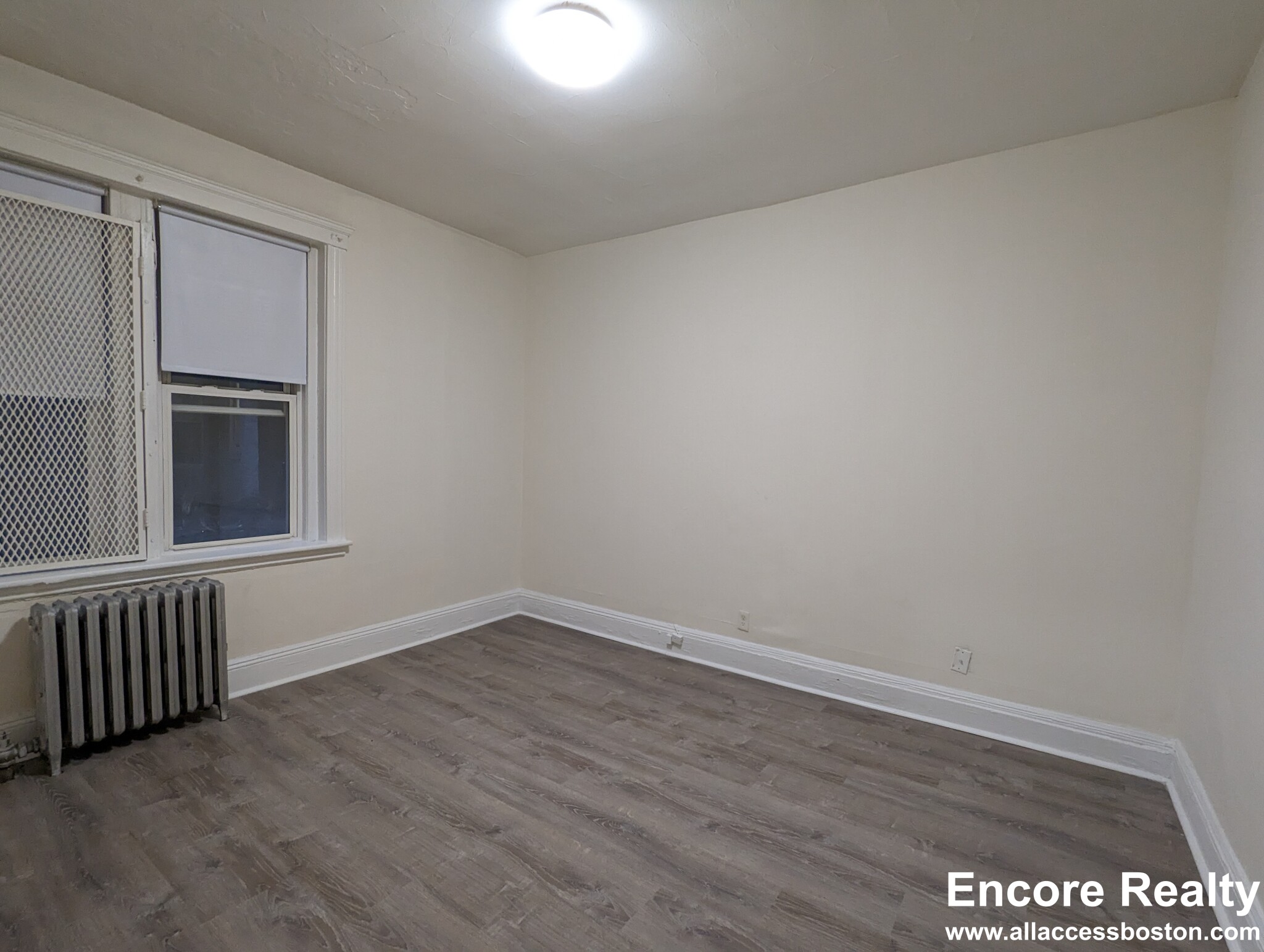 135 Washington St, Brighton