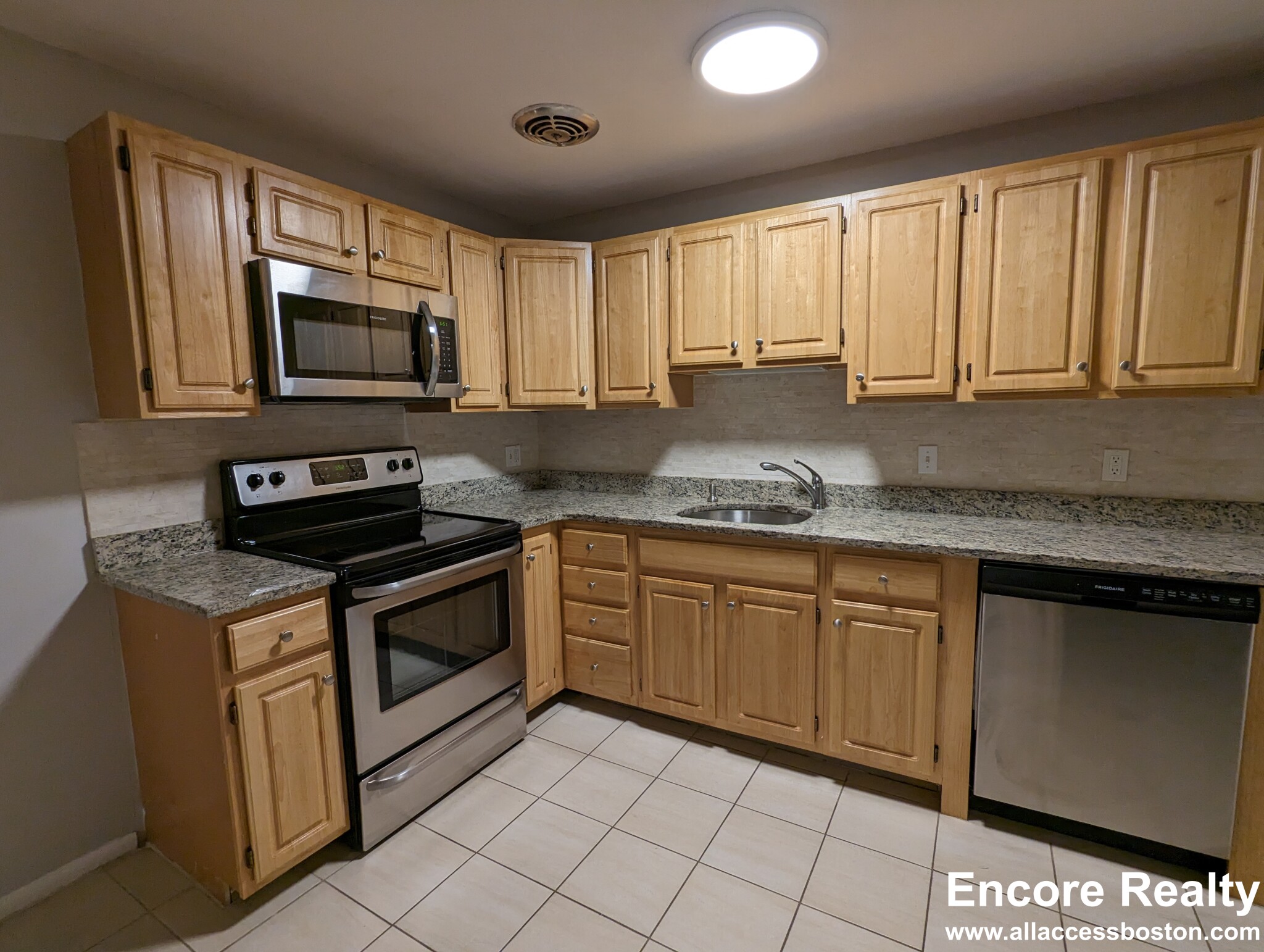 110 Babcock St, Coolidge Corner