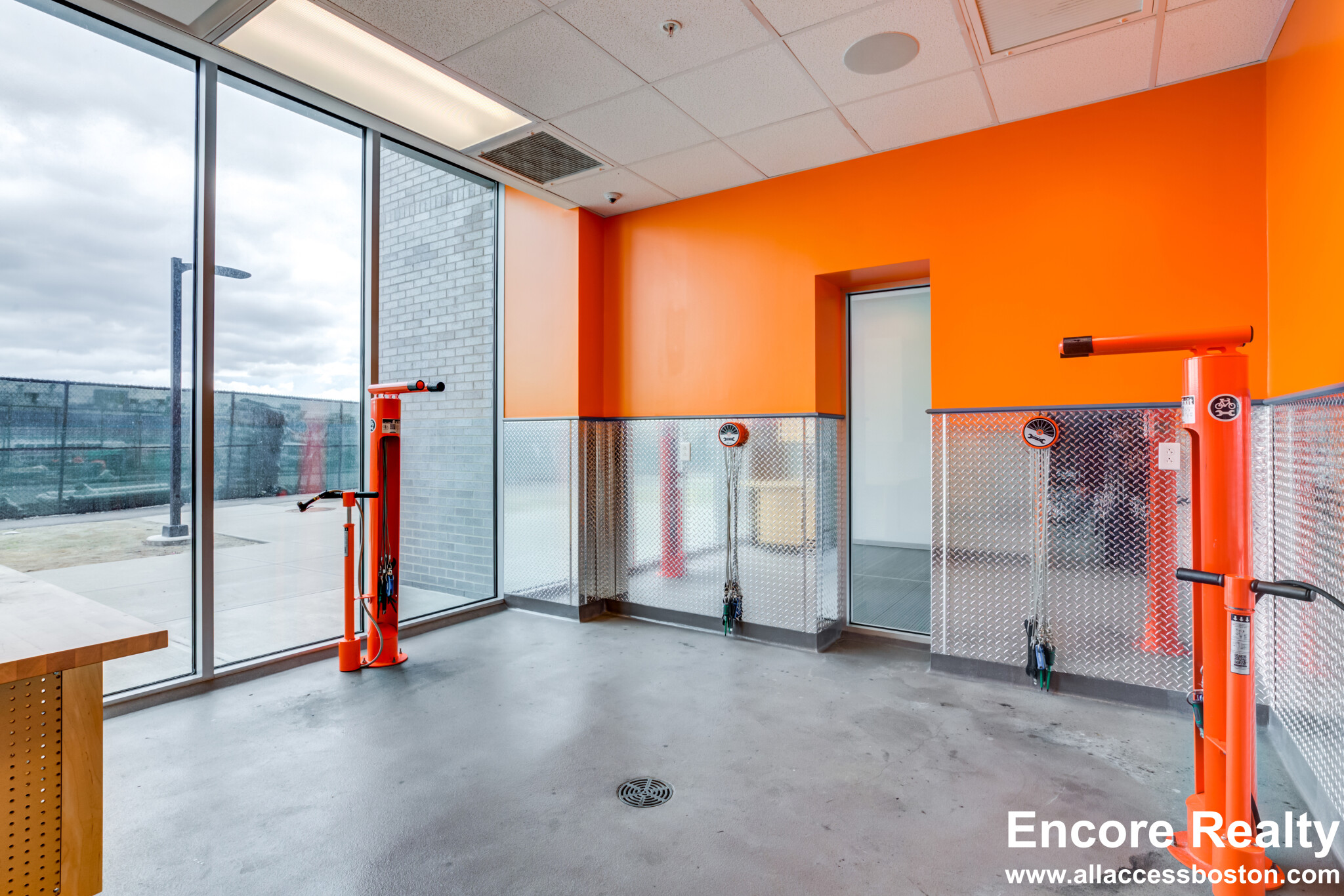 22 Water St, East Cambridge